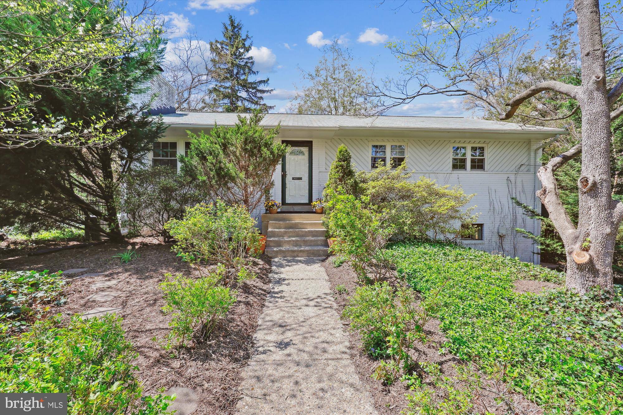 Bethesda, MD 20814,9314 PARKHILL TER
