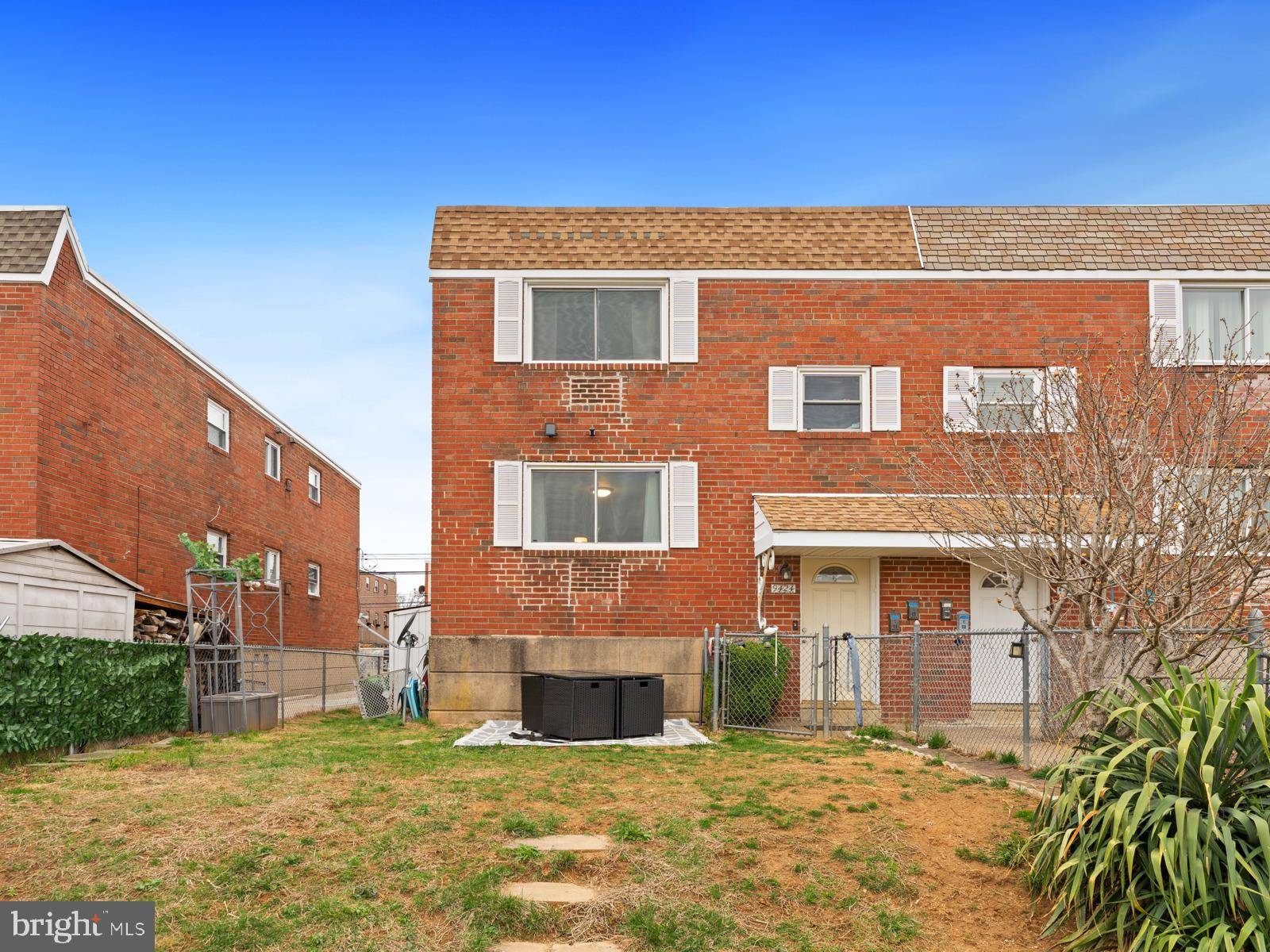 Philadelphia, PA 19114,9424 KIRKWOOD RD