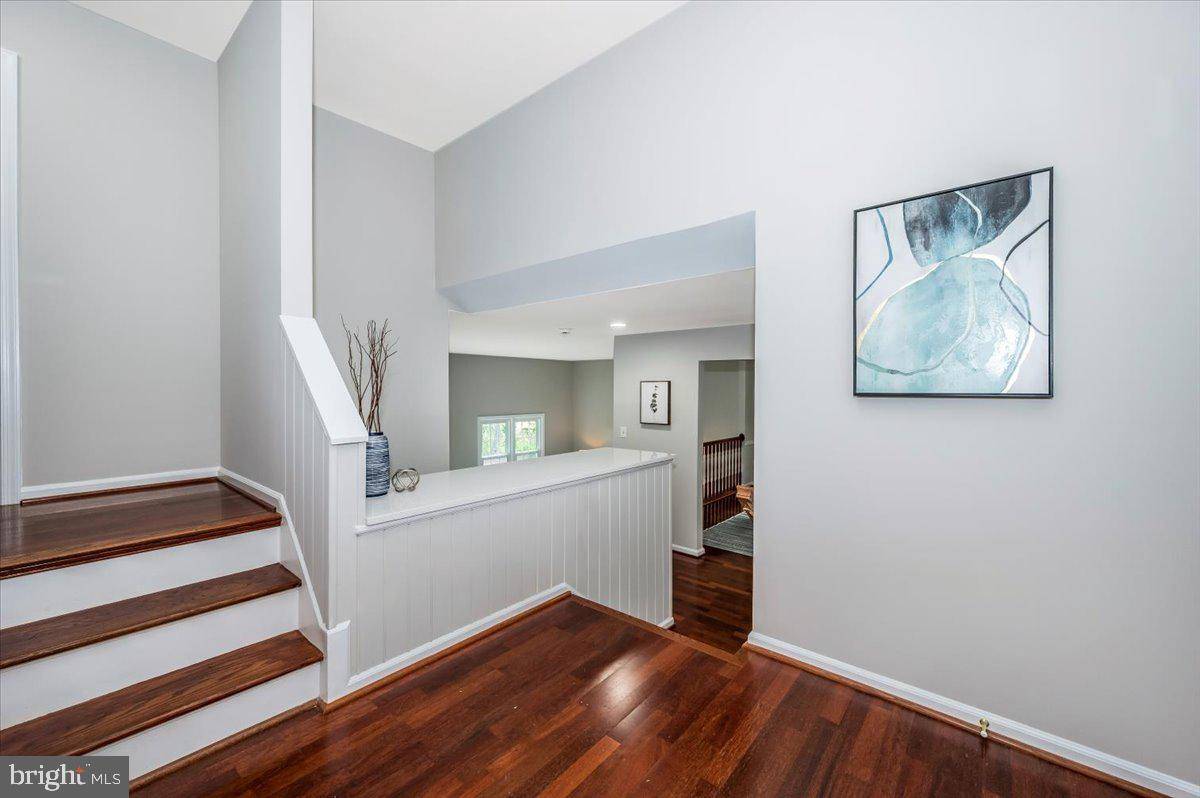 Montgomery Village, MD 20886,9904 DELLCASTLE RD