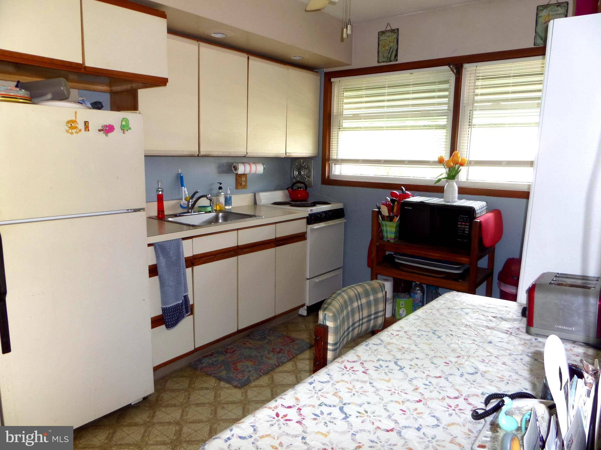 Levittown, PA 19057,14 INLAND RD