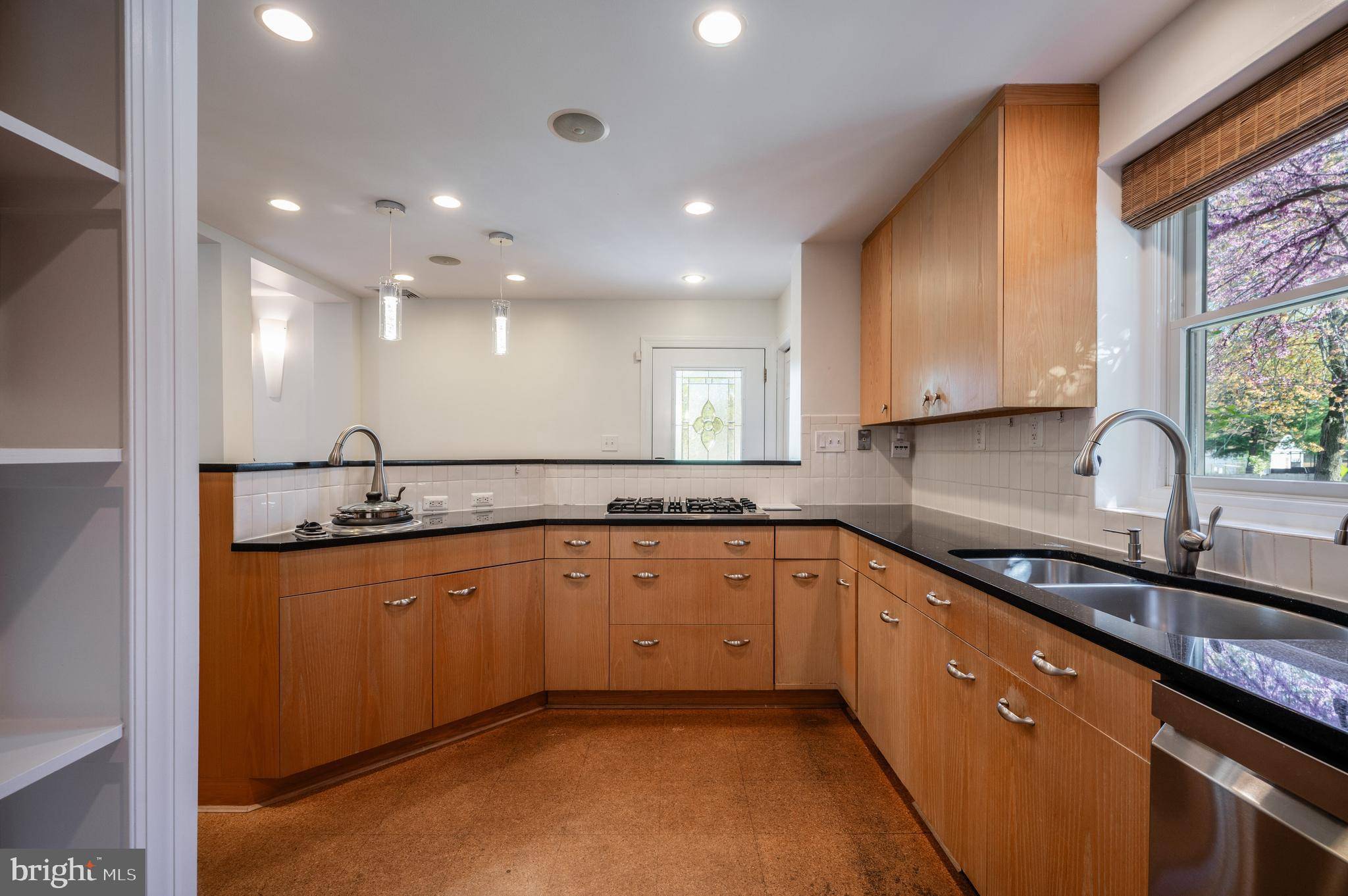 Alexandria, VA 22305,1 ANCELL ST