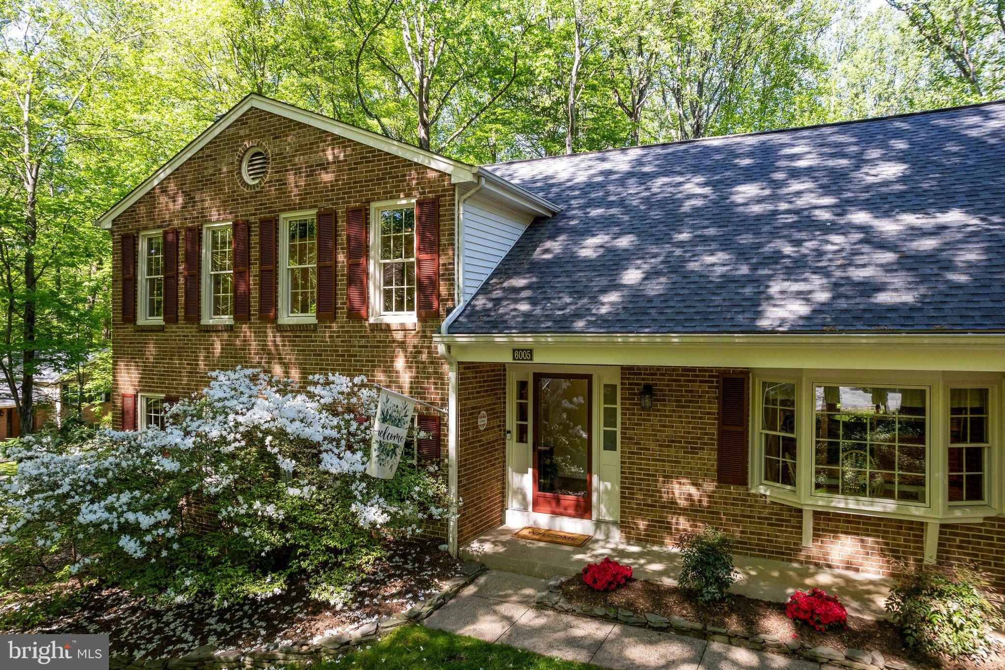 Fairfax Station, VA 22039,6005 MAKELY DR