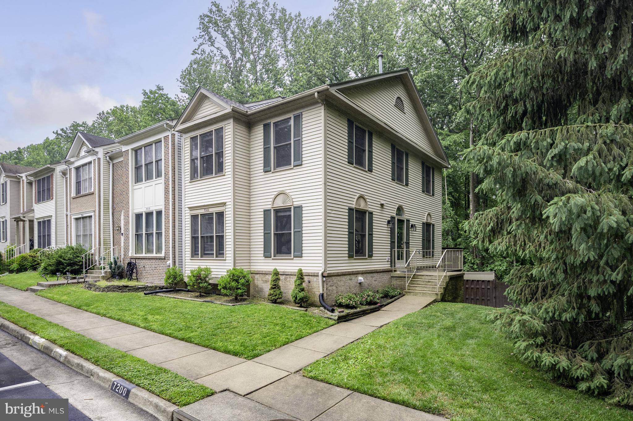 Springfield, VA 22152,7200 BURTON HILL CT