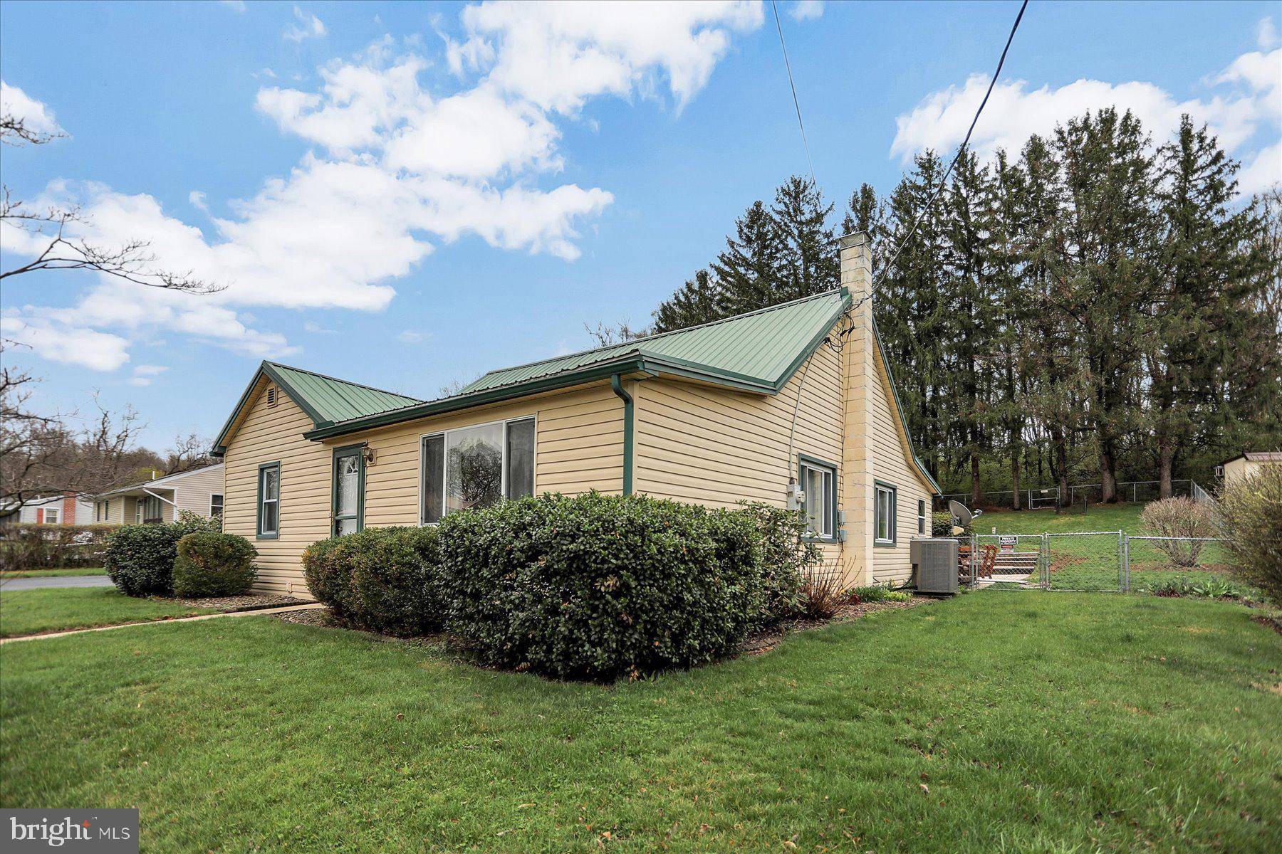 Newville, PA 17241,4 VERNA ST