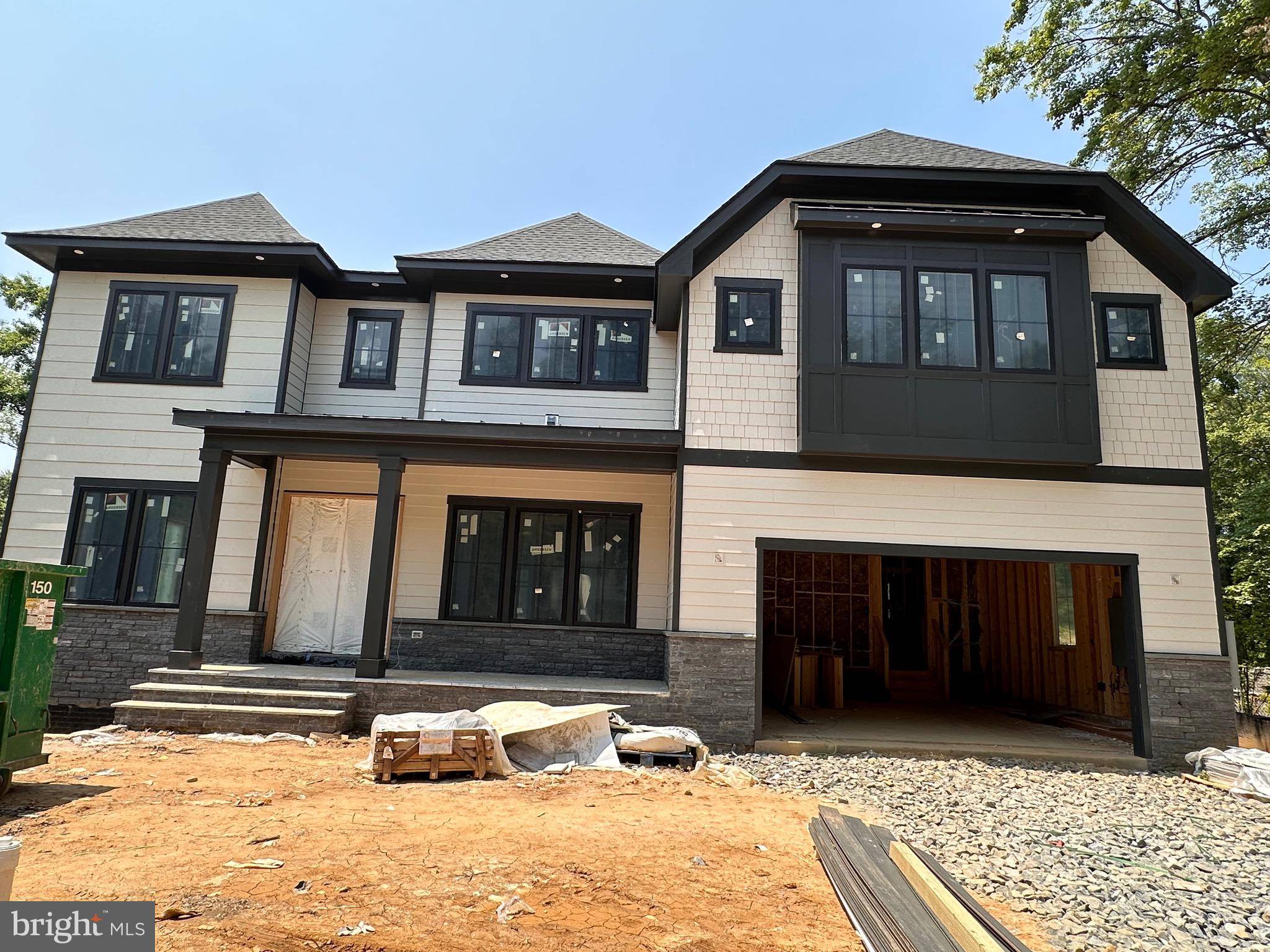 Vienna, VA 22180,910 COTTAGE ST SW