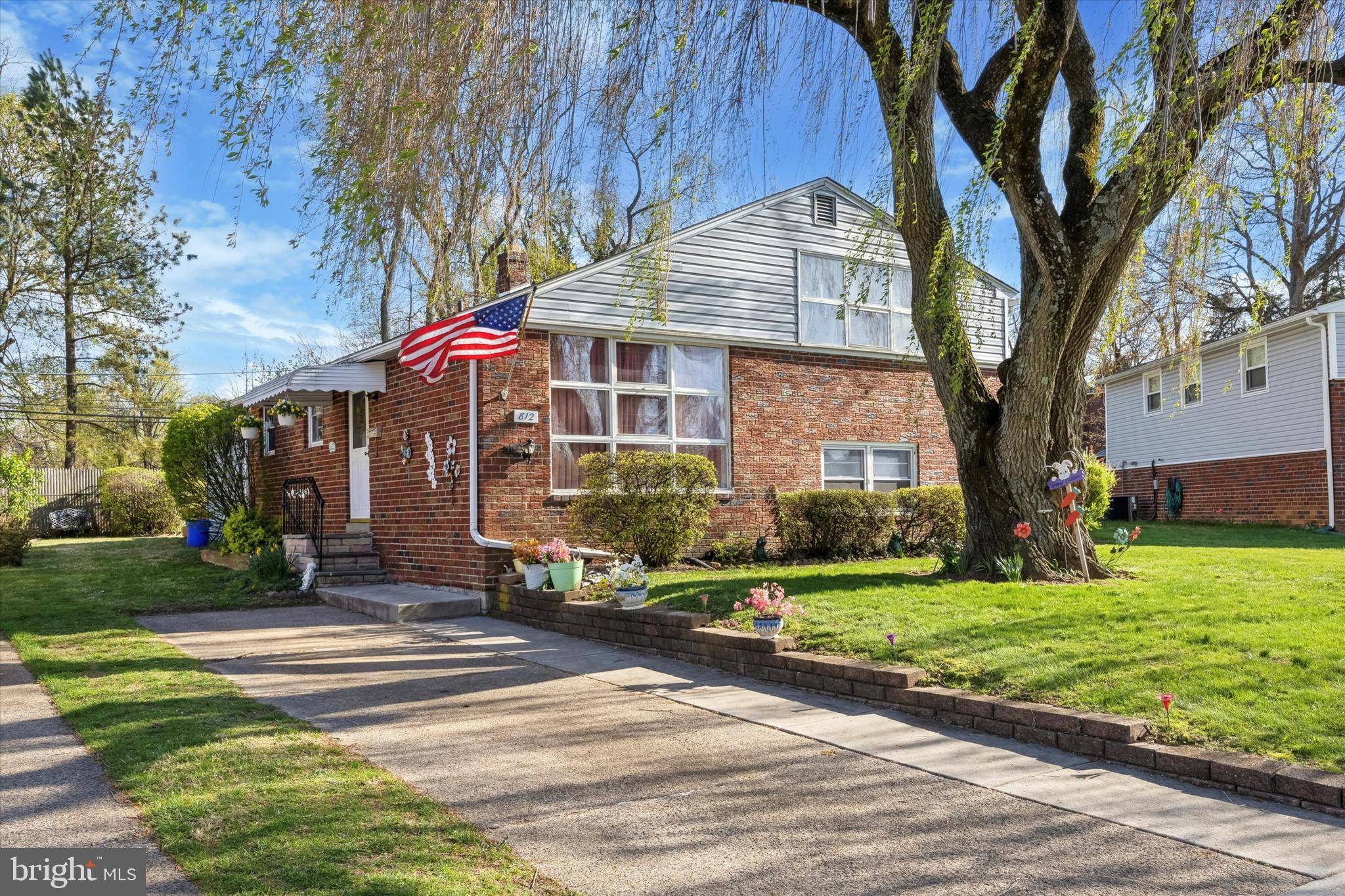 Secane, PA 19018,812 HAWTHORNE AVE