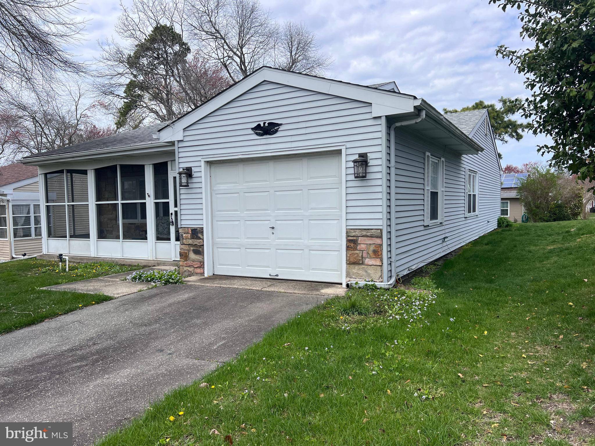 Southampton, NJ 08088,7 BUCKINGHAM DR