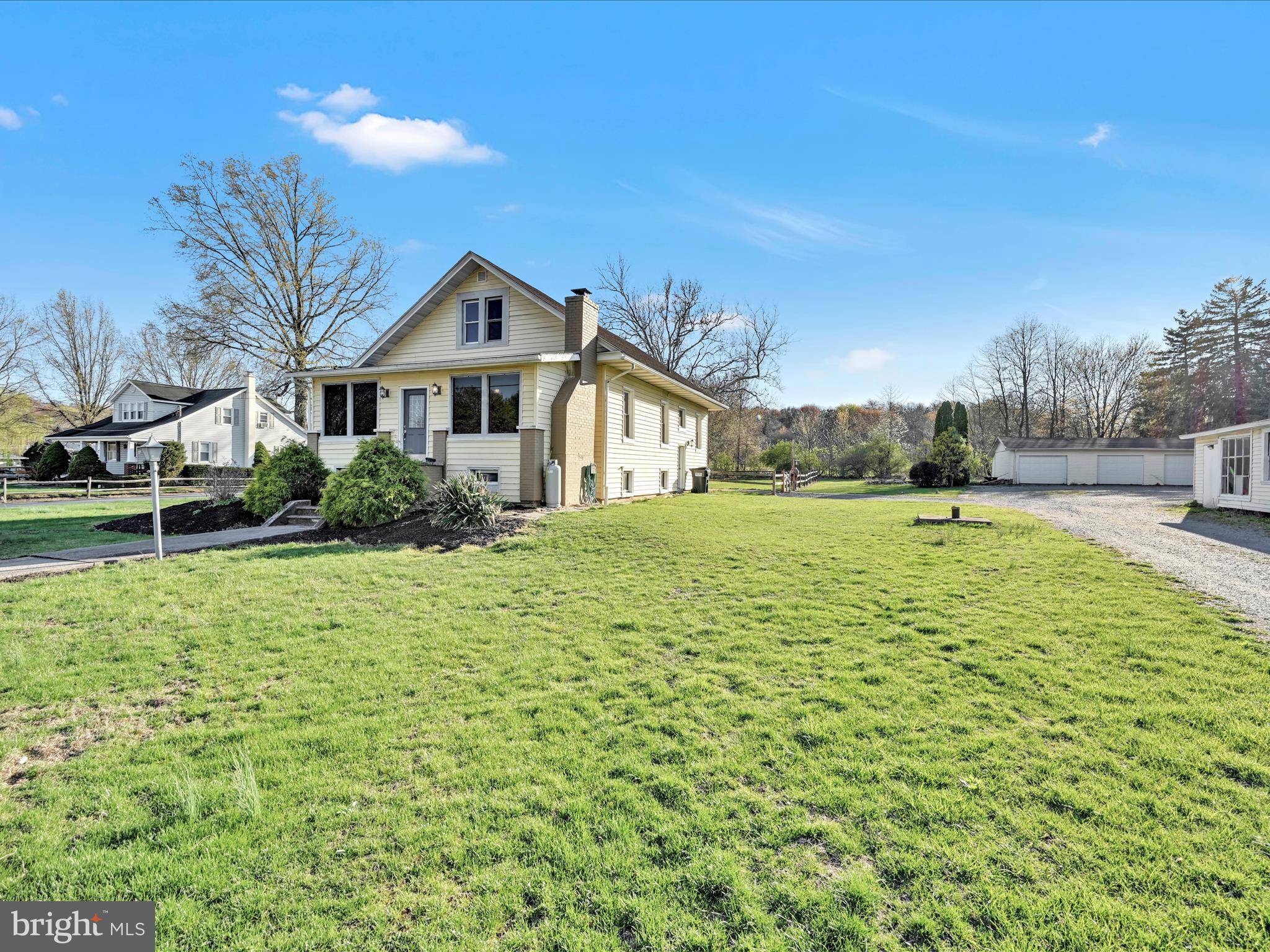 Hamburg, PA 19526,77 DIAMOND DR