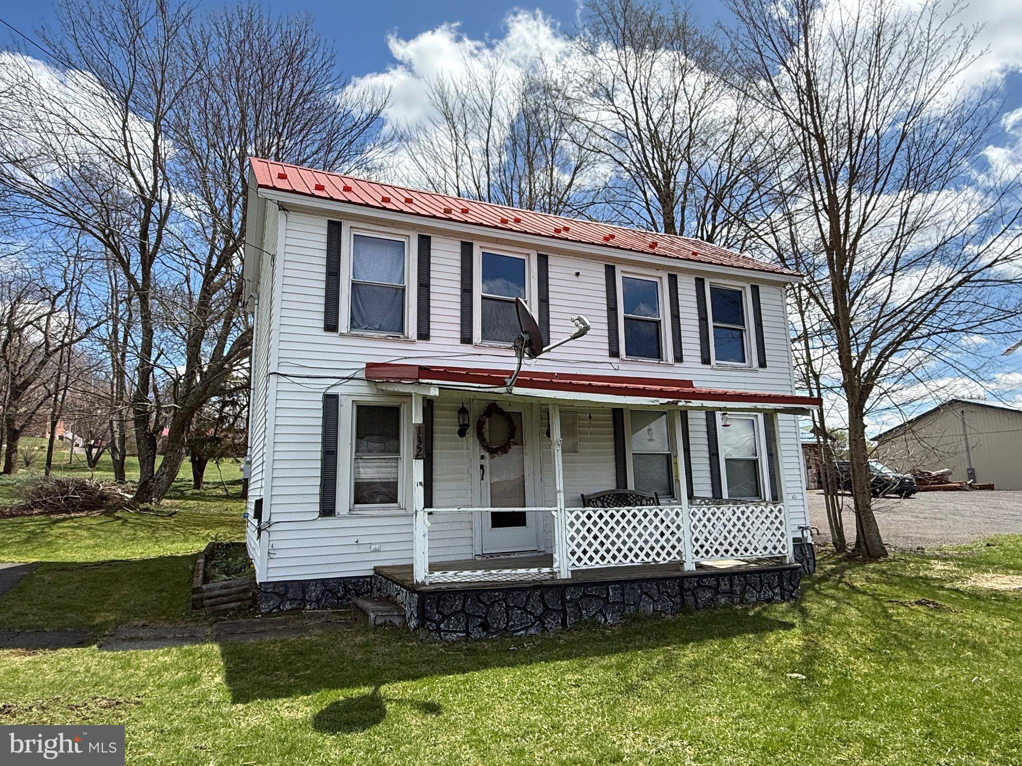 Elk Garden, WV 26717,132 OAK ST