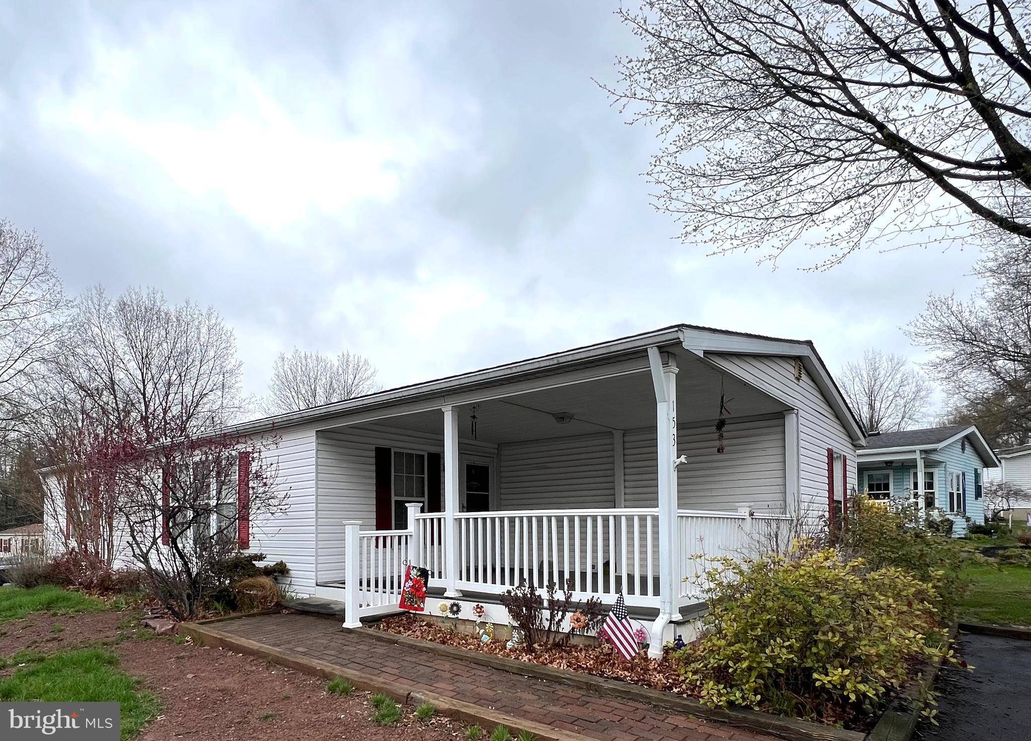 Souderton, PA 18964,153 DEERFIELD DR