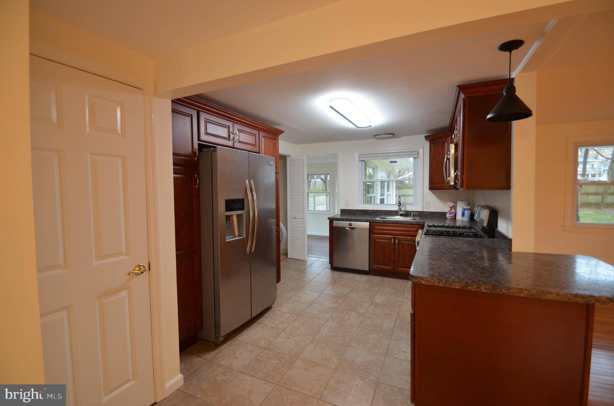 Princeton Junction, NJ 08550,49 WALLACE RD
