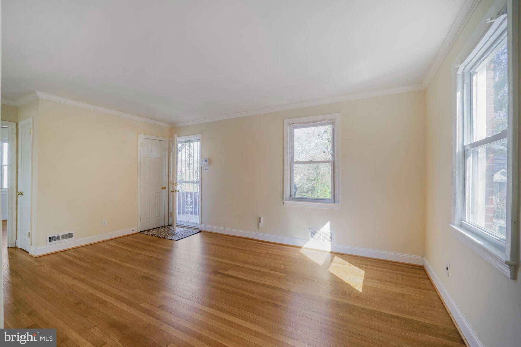 College Park, MD 20740,9032 49TH AVE