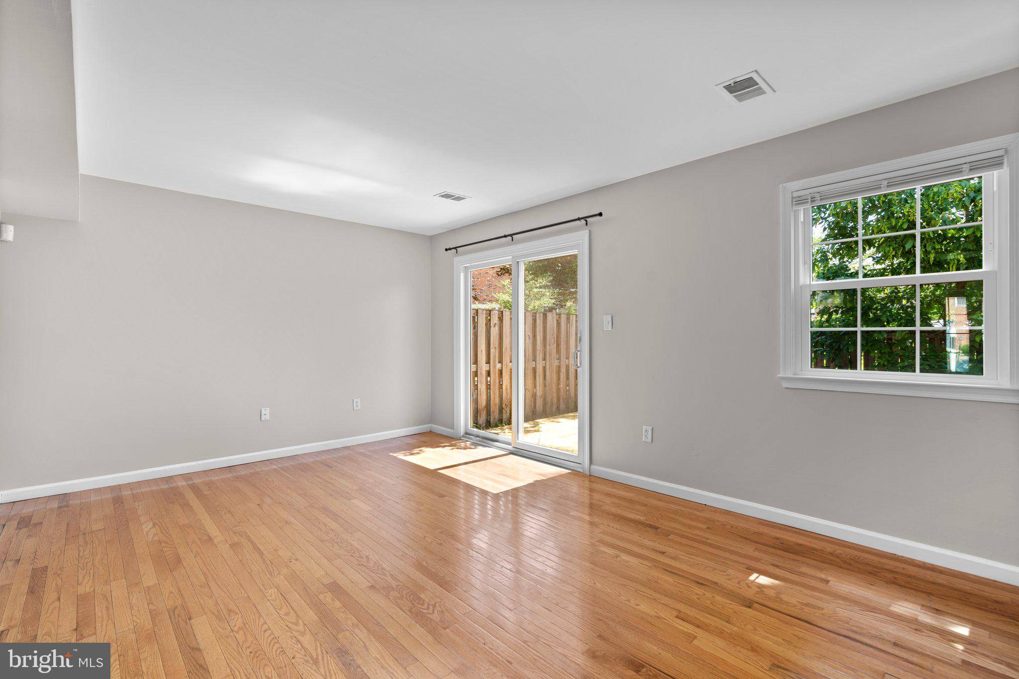 Columbia, MD 21045,5900 MORNINGBIRD LN