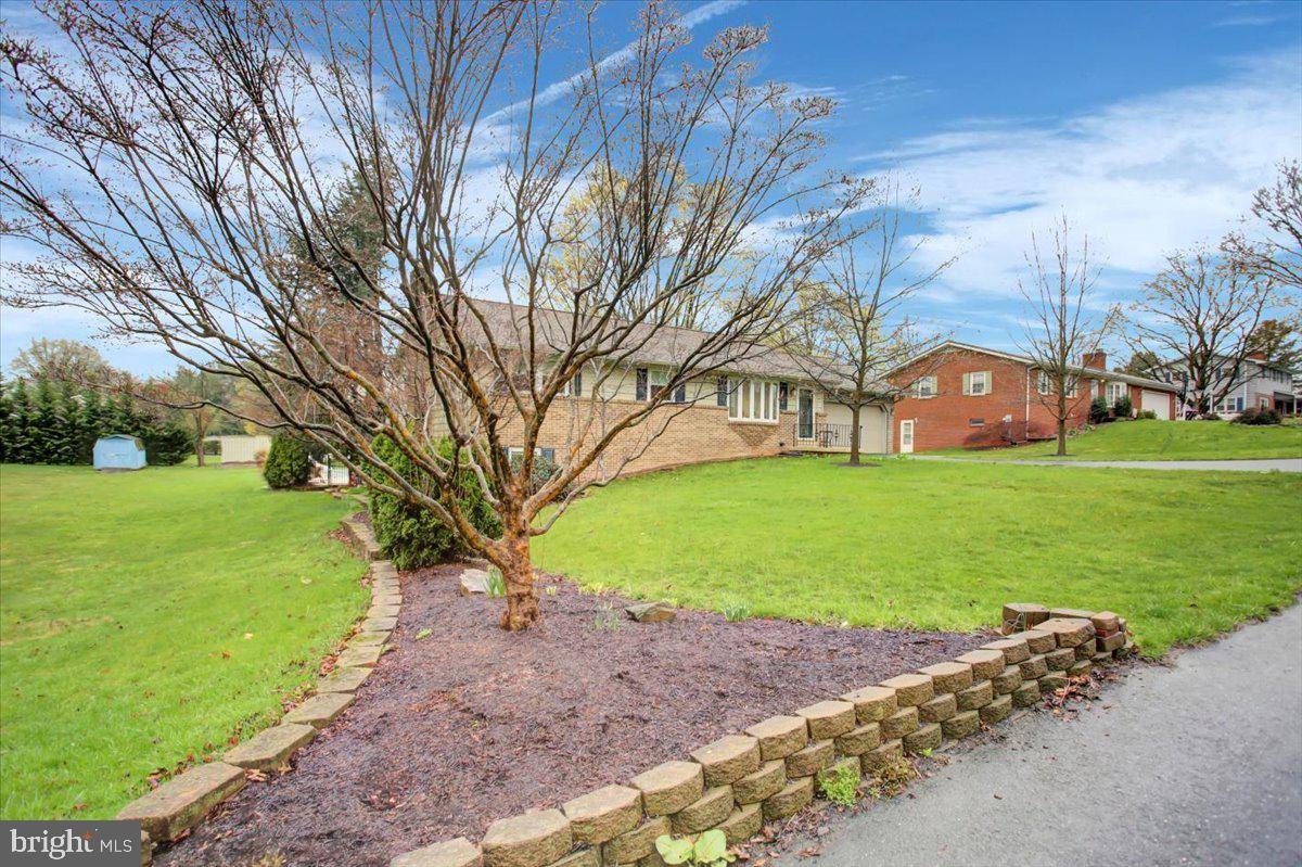Shippensburg, PA 17257,324 HOSTETTER AVENUE