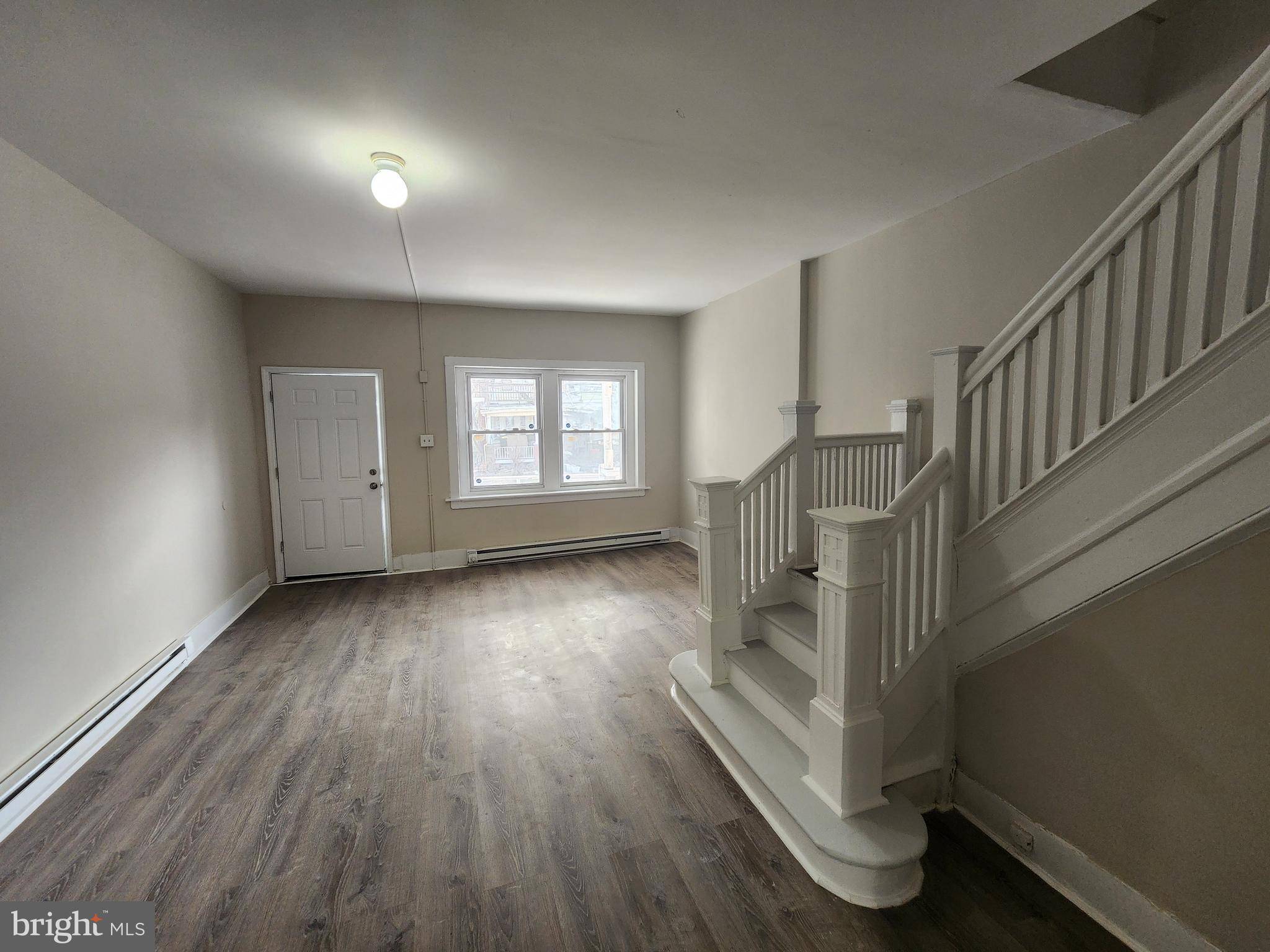 Trenton, NJ 08618,57 COLONIAL AVE