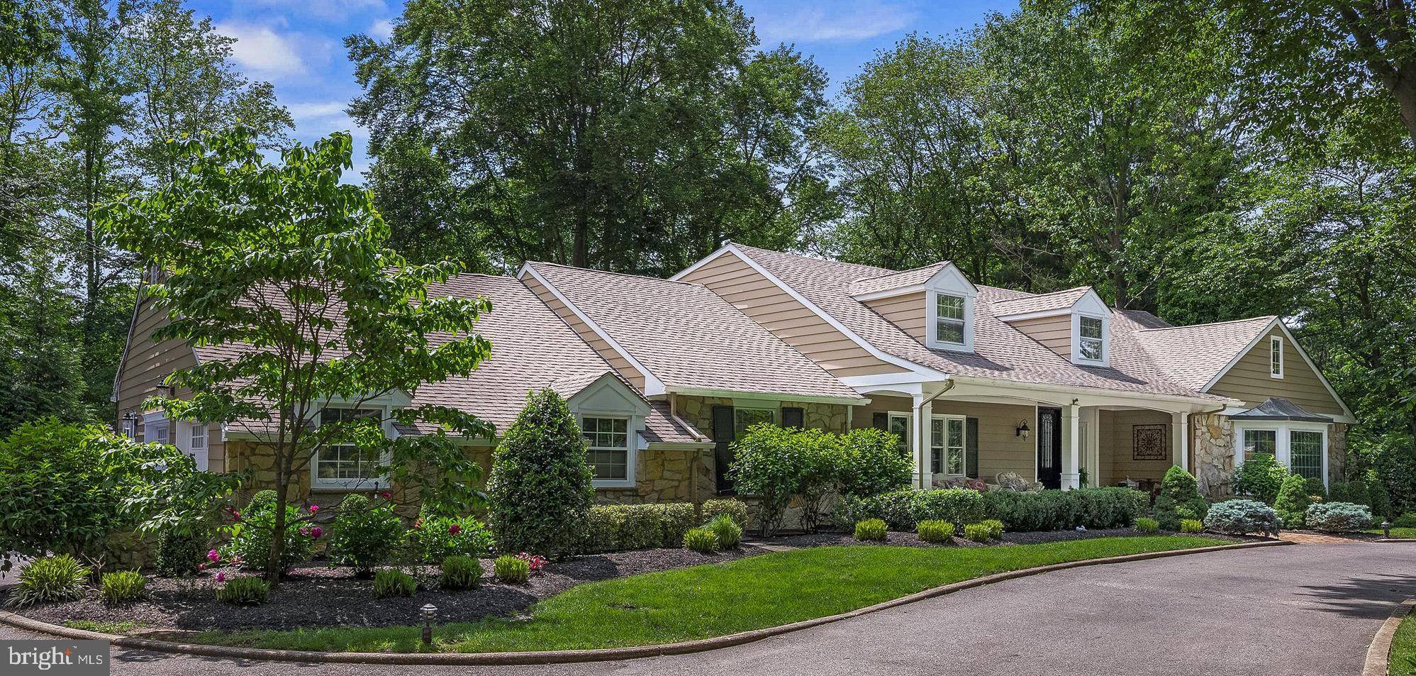 Moorestown, NJ 08057,21 ROBIN RD