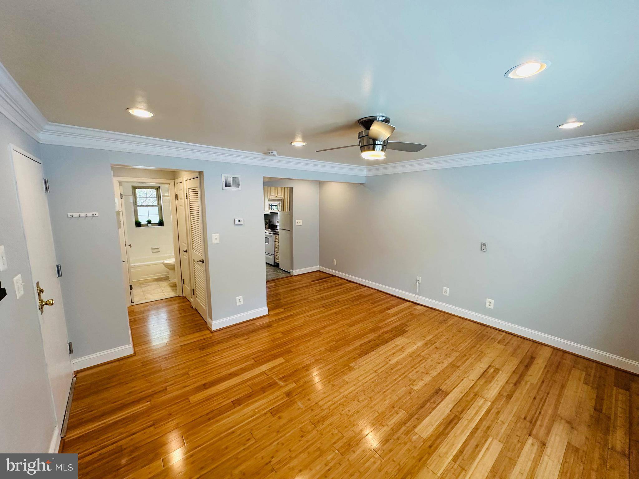 Alexandria, VA 22314,521 BASHFORD LN #2