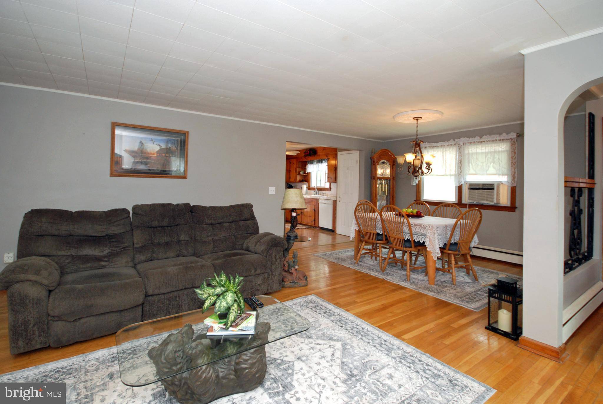 Hamilton, NJ 08620,650 YARDVILLE ALLENTOWN