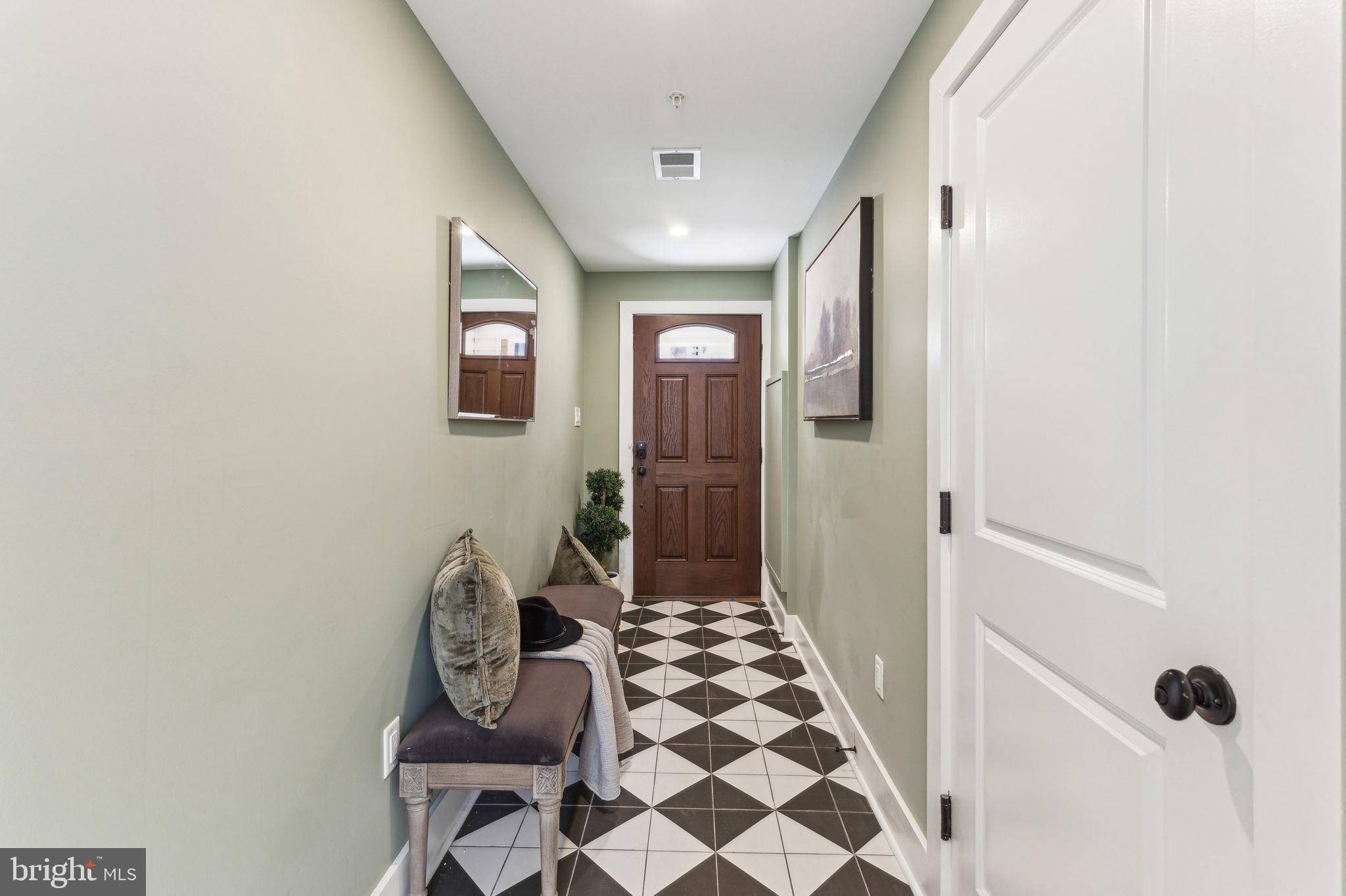Philadelphia, PA 19130,1929 W GEORGE ST