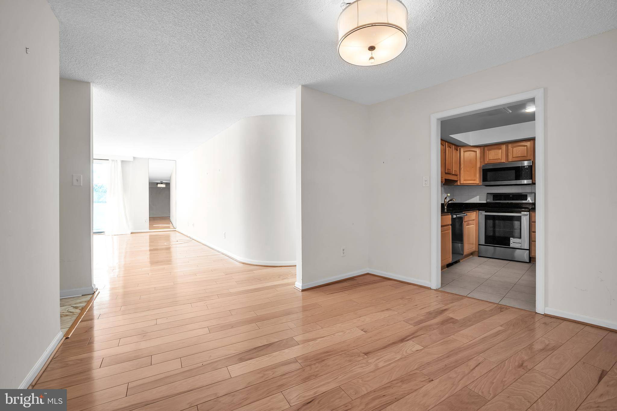 Arlington, VA 22202,1101 S ARLINGTON RIDGE RD #806