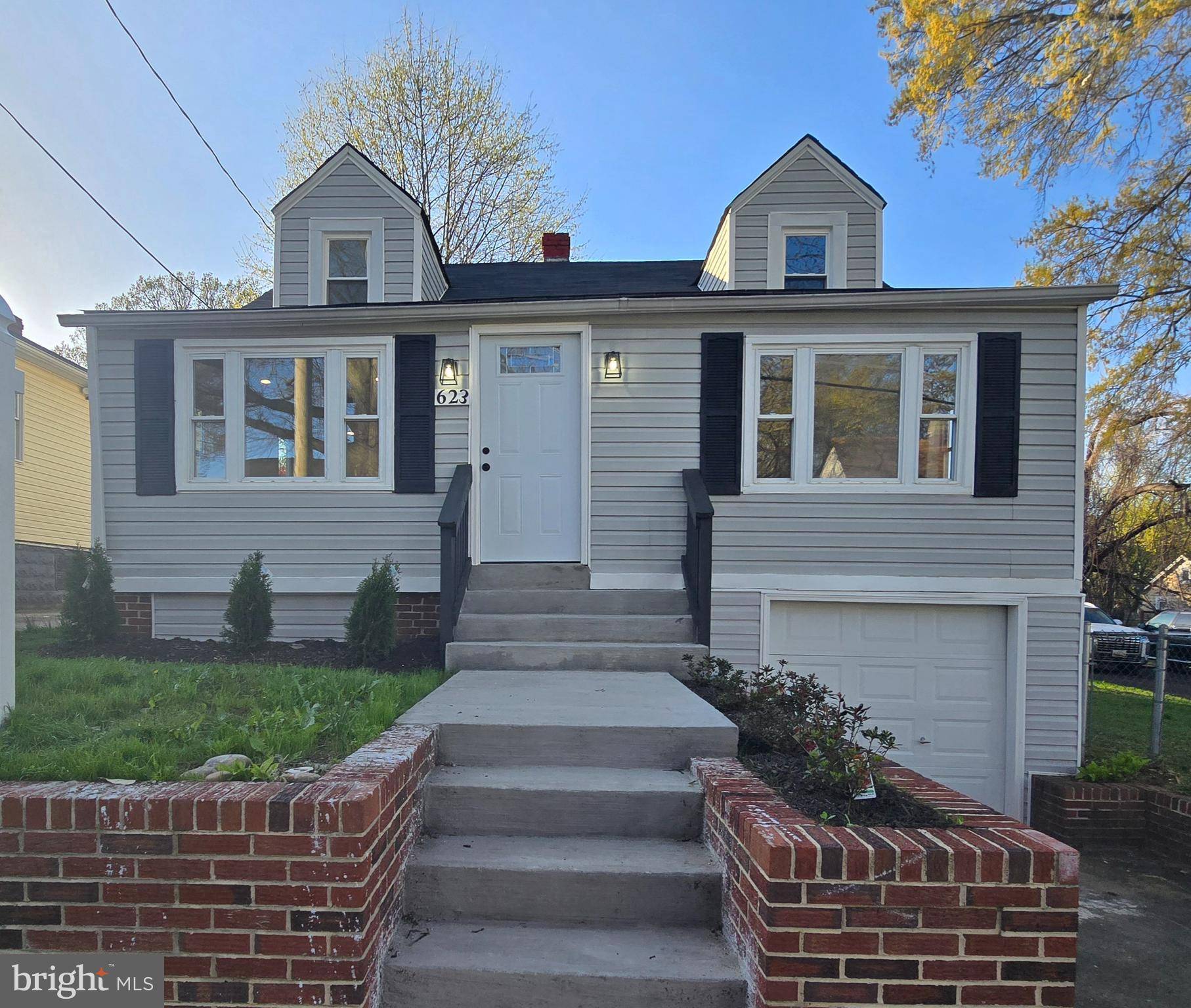 Capitol Heights, MD 20743,623 CLOVIS AVE