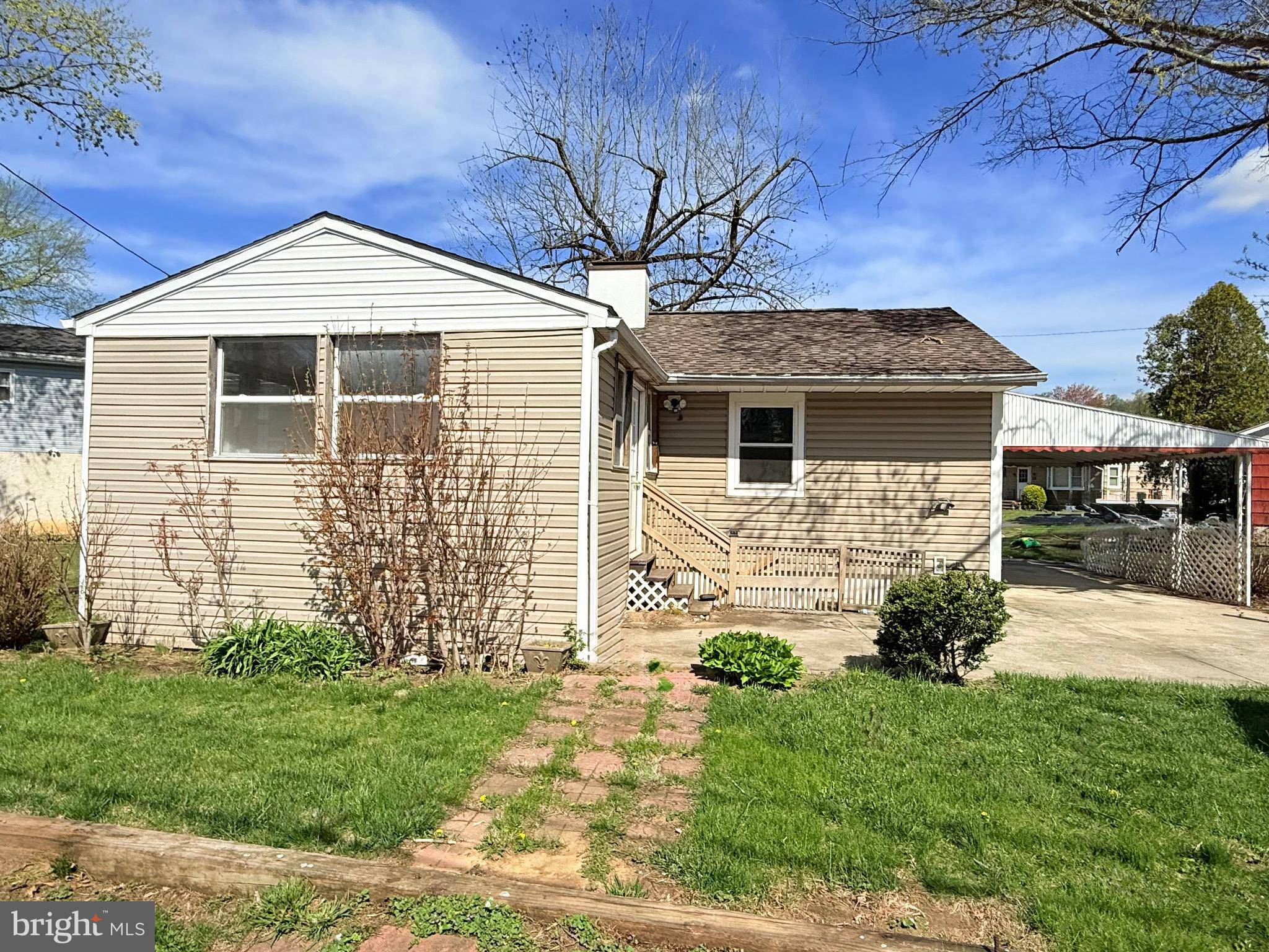 Reading, PA 19606,6 CIRCLE DR