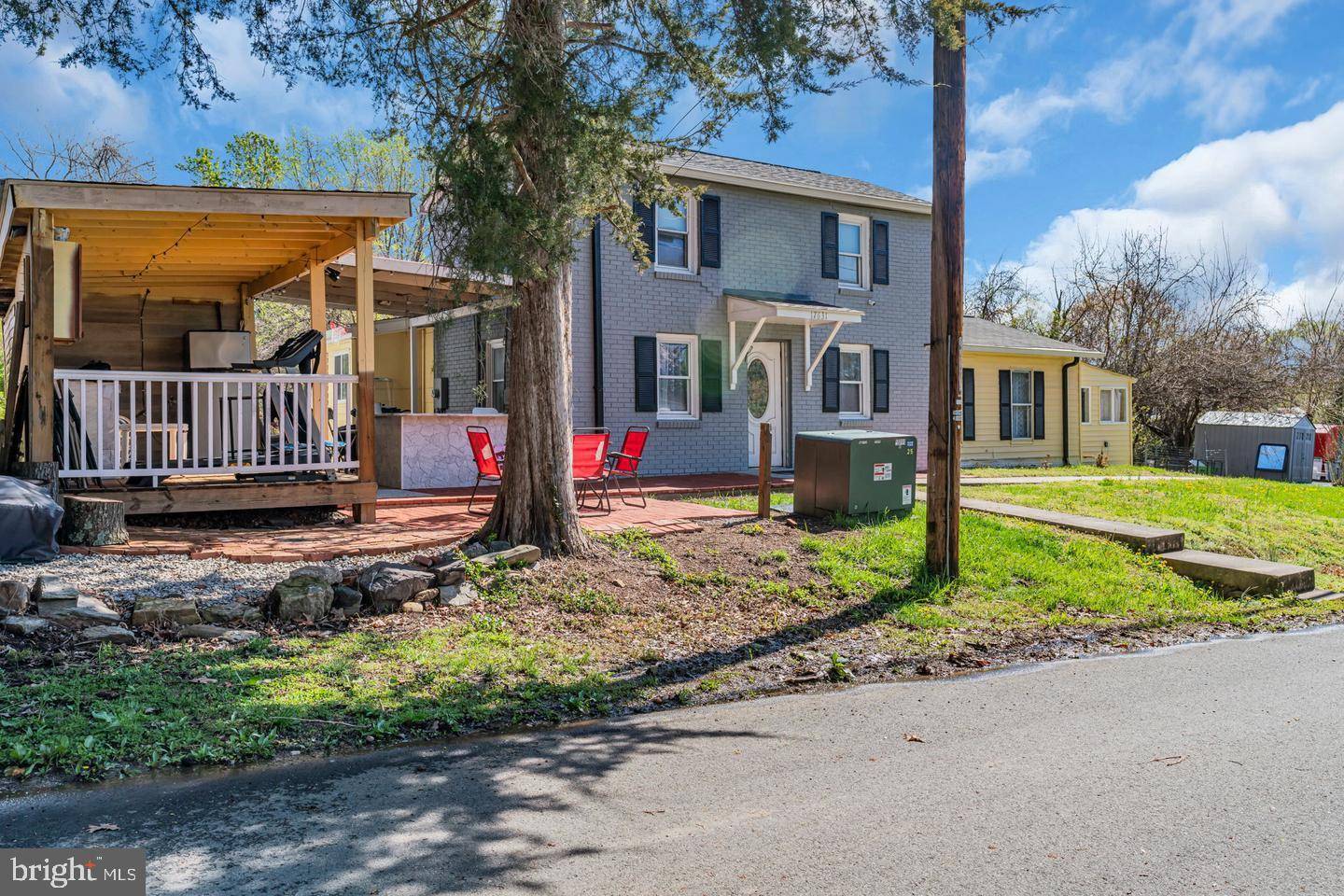 Dumfries, VA 22026,17631 WASHINGTON ST