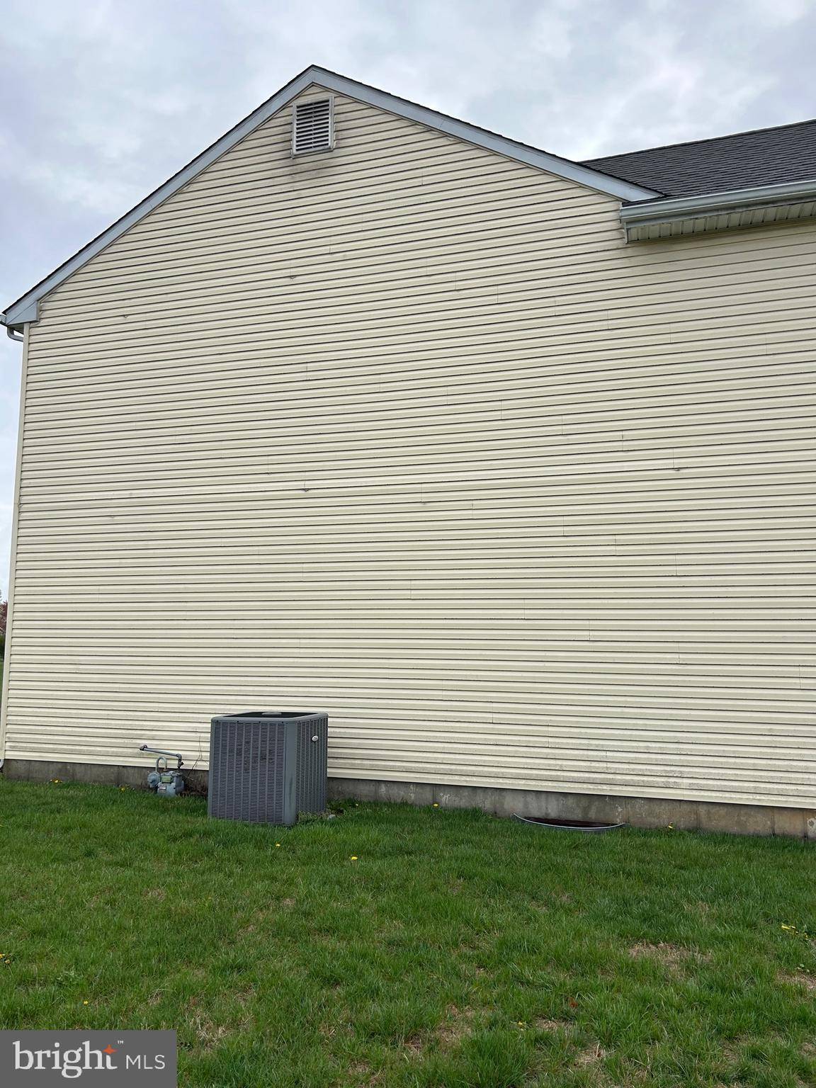 Clayton, NJ 08312,317 SUGAR HILL DR