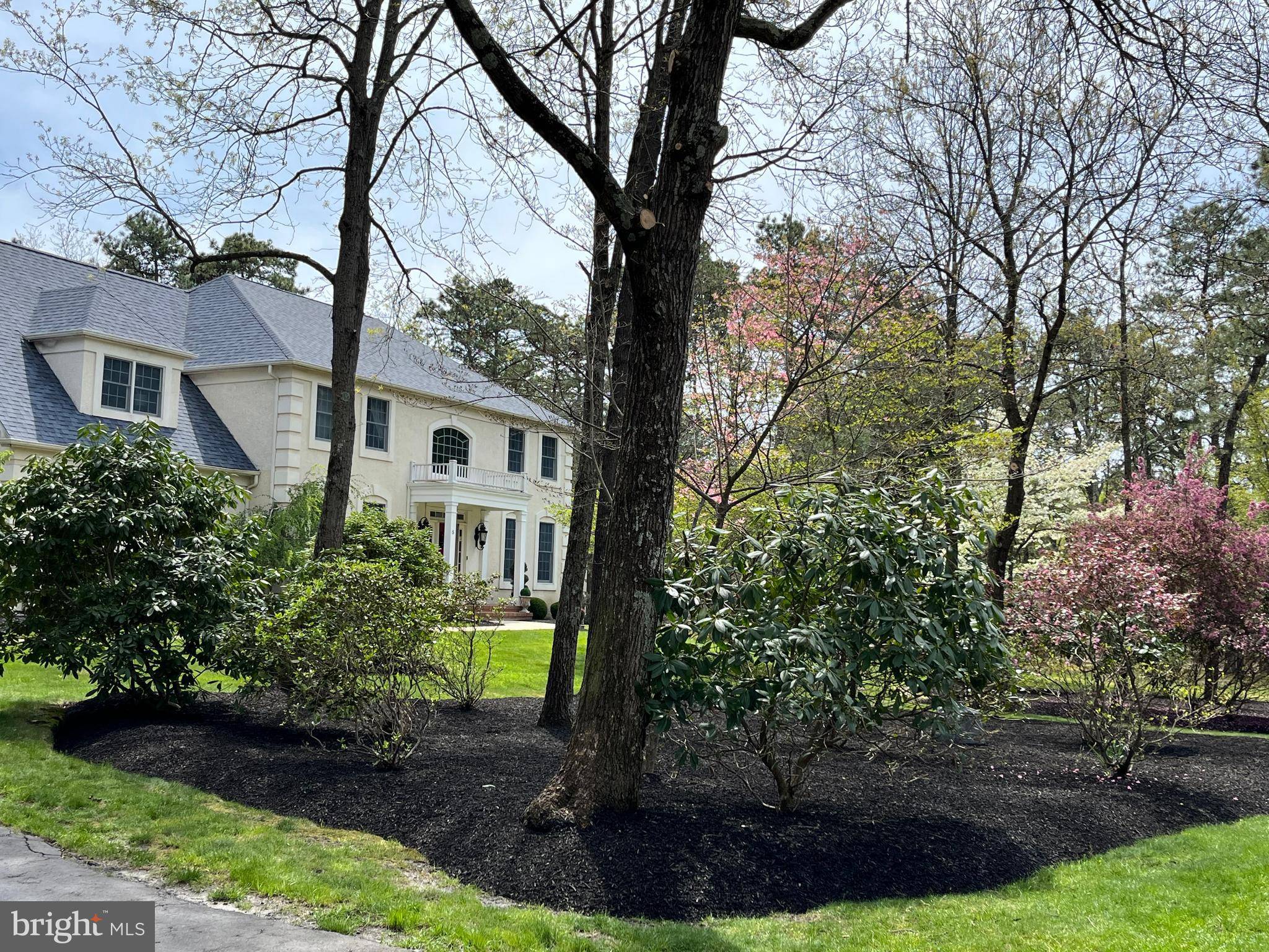 Medford, NJ 08055,5 MANOR LANE