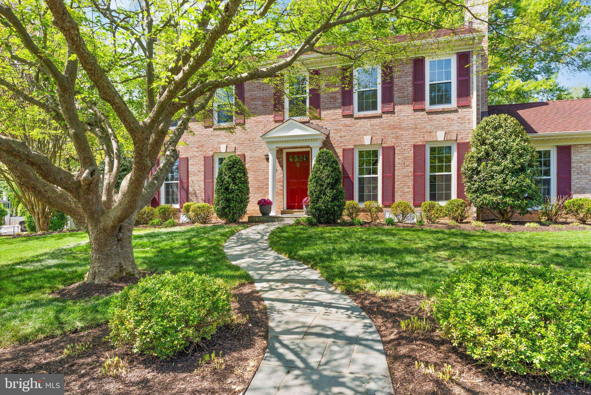 Mclean, VA 22101,1230 STONEHAM CT