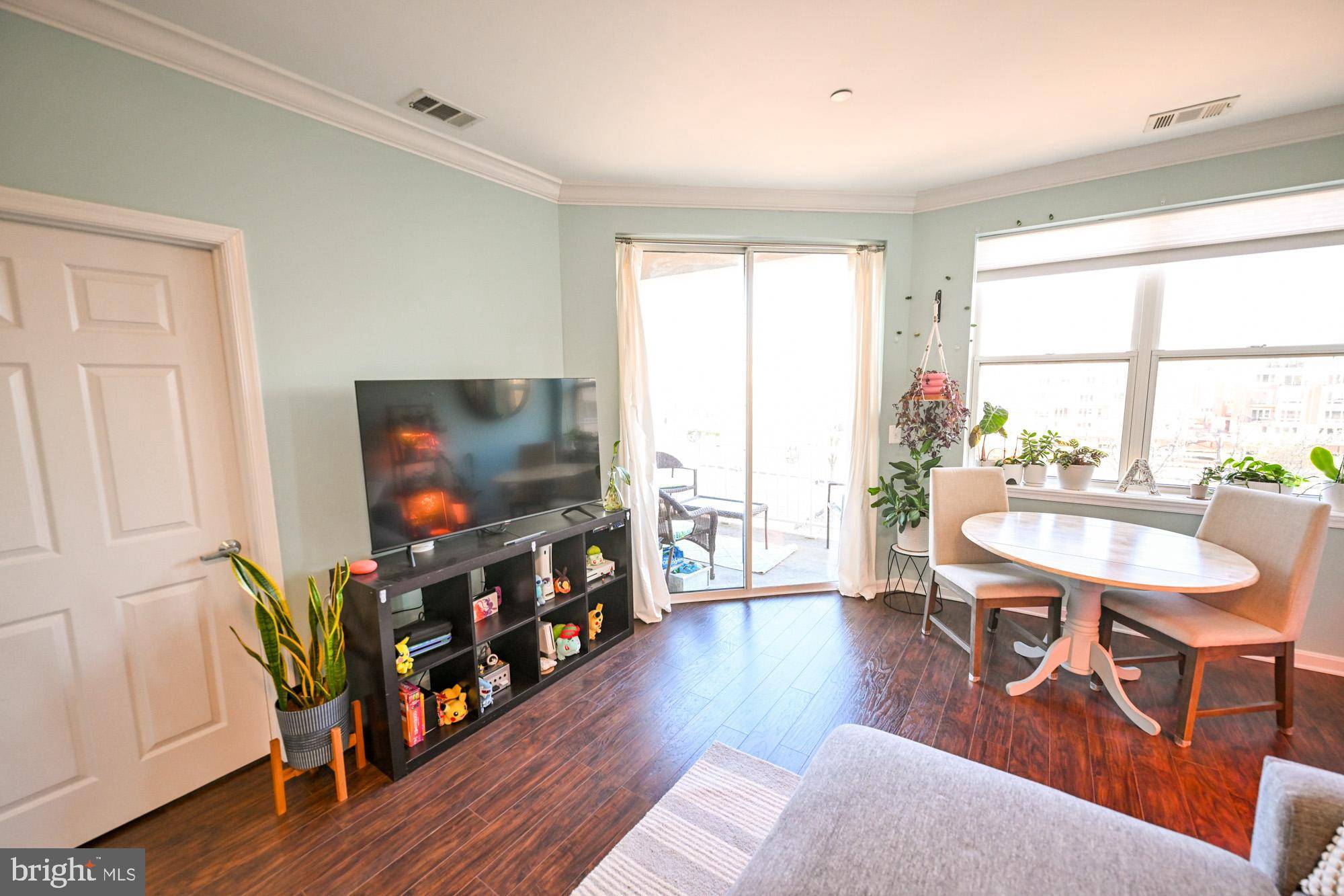 Baltimore, MD 21230,23 PIERSIDE DR #327