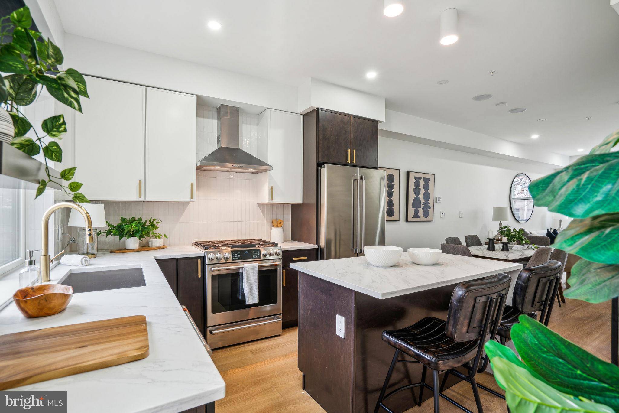 Philadelphia, PA 19148,602 WINTON ST