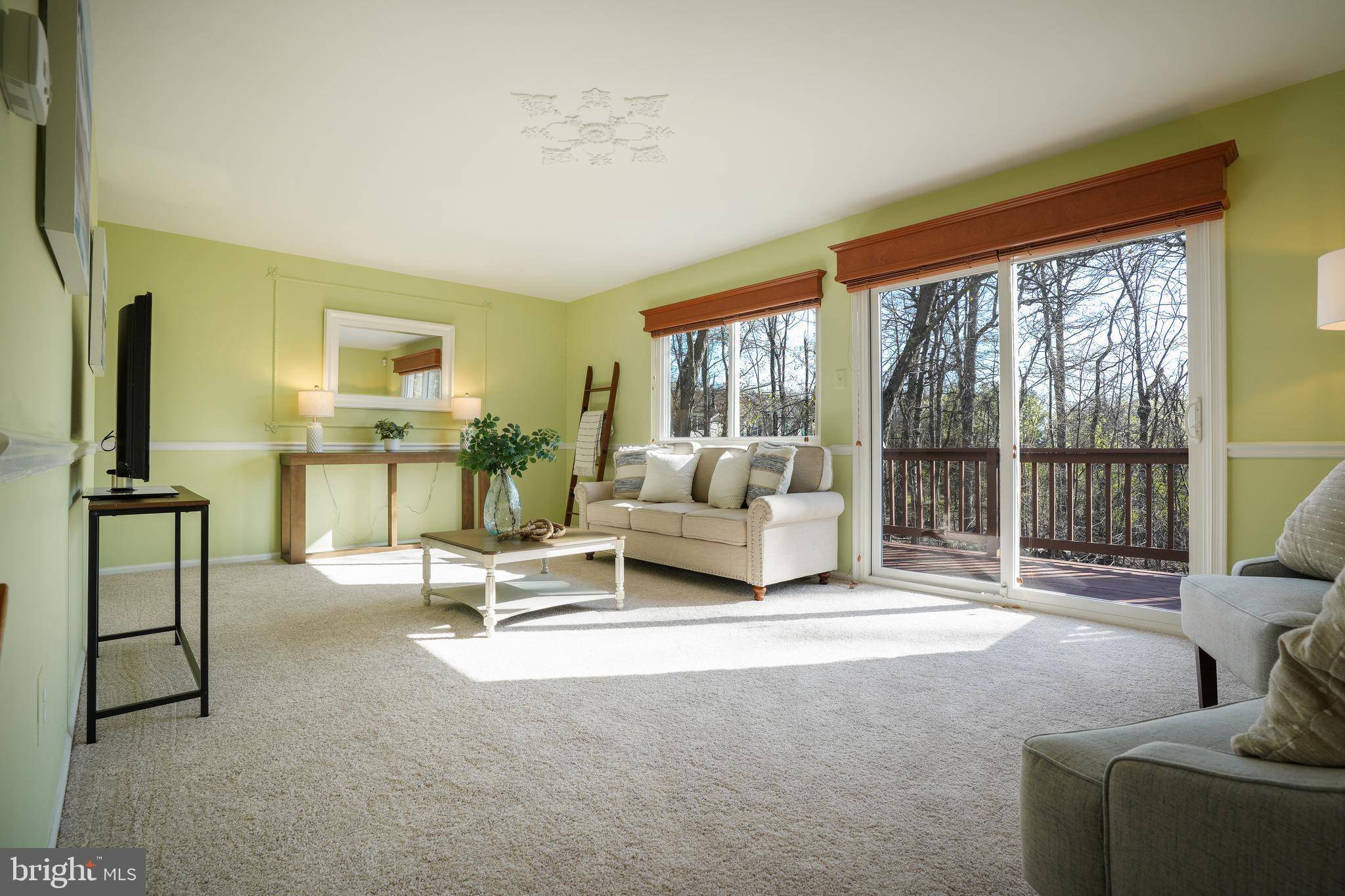 Baltimore, MD 21228,82 SIX NOTCHES CT