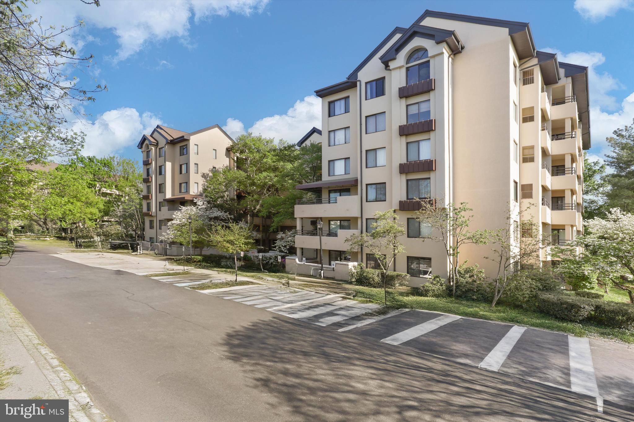 Rockville, MD 20852,6050 CALIFORNIA CIR #110