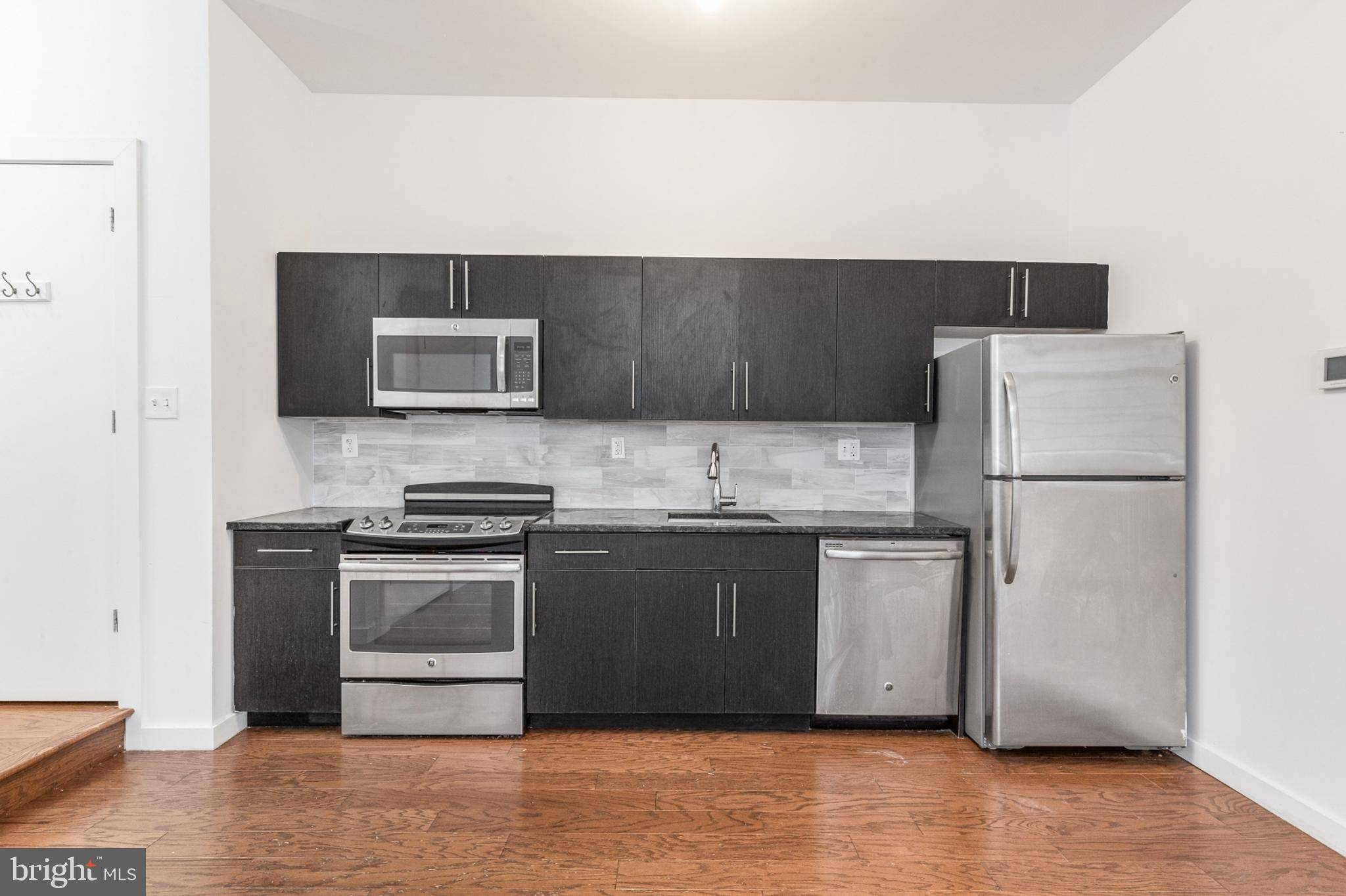Philadelphia, PA 19146,2321 FITZWATER ST #109
