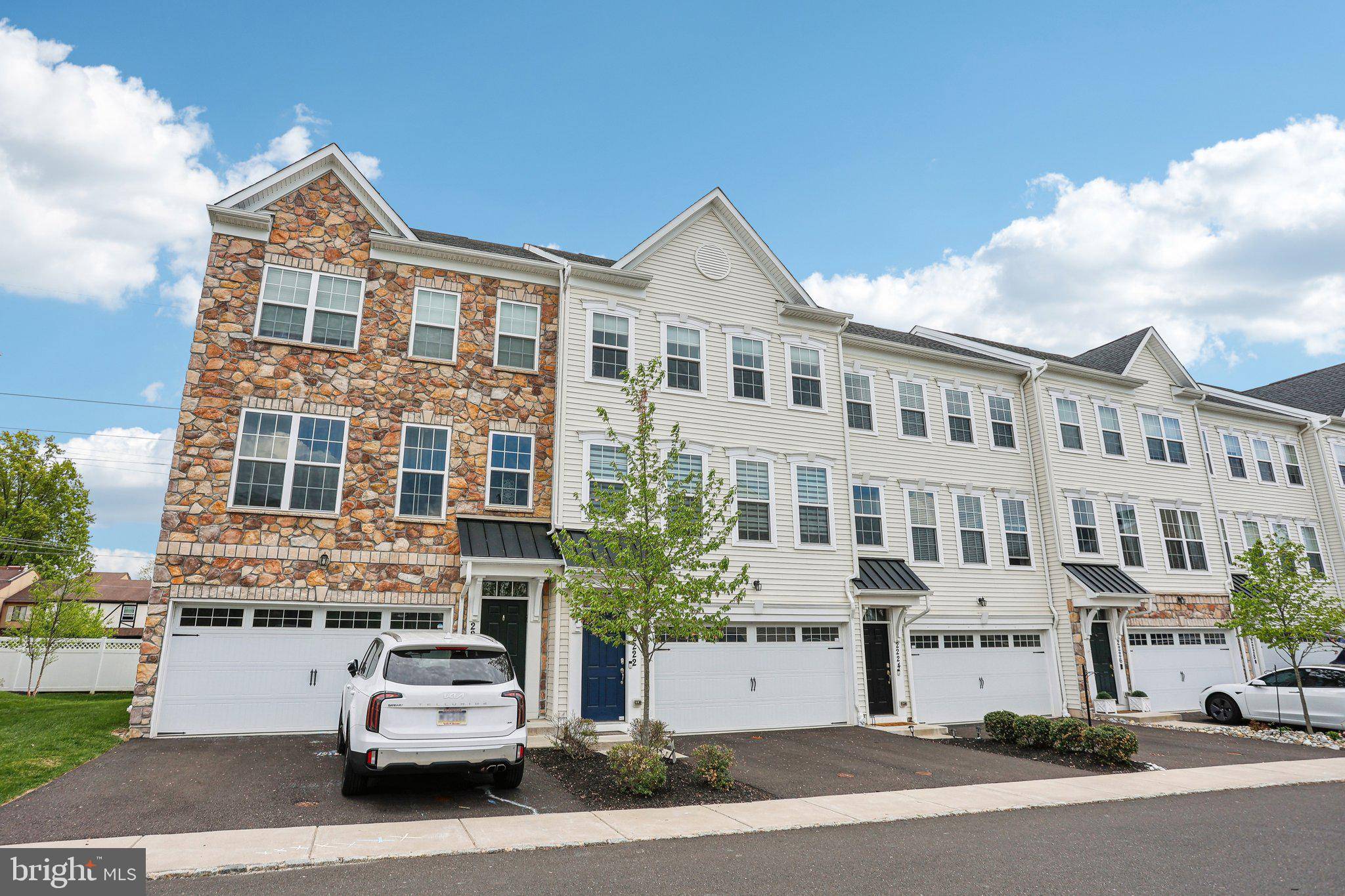 Warrington, PA 18976,2222 MATTS WAY