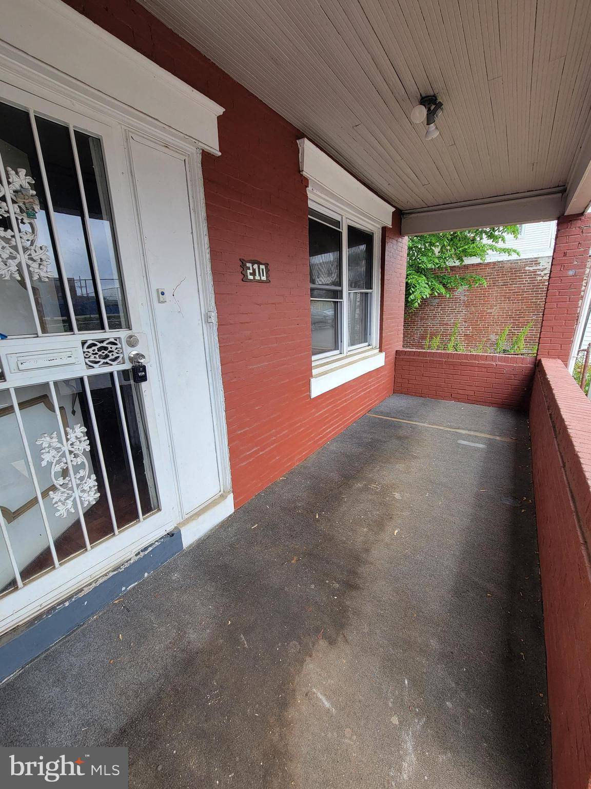 Darby, PA 19023,210 S 7TH ST