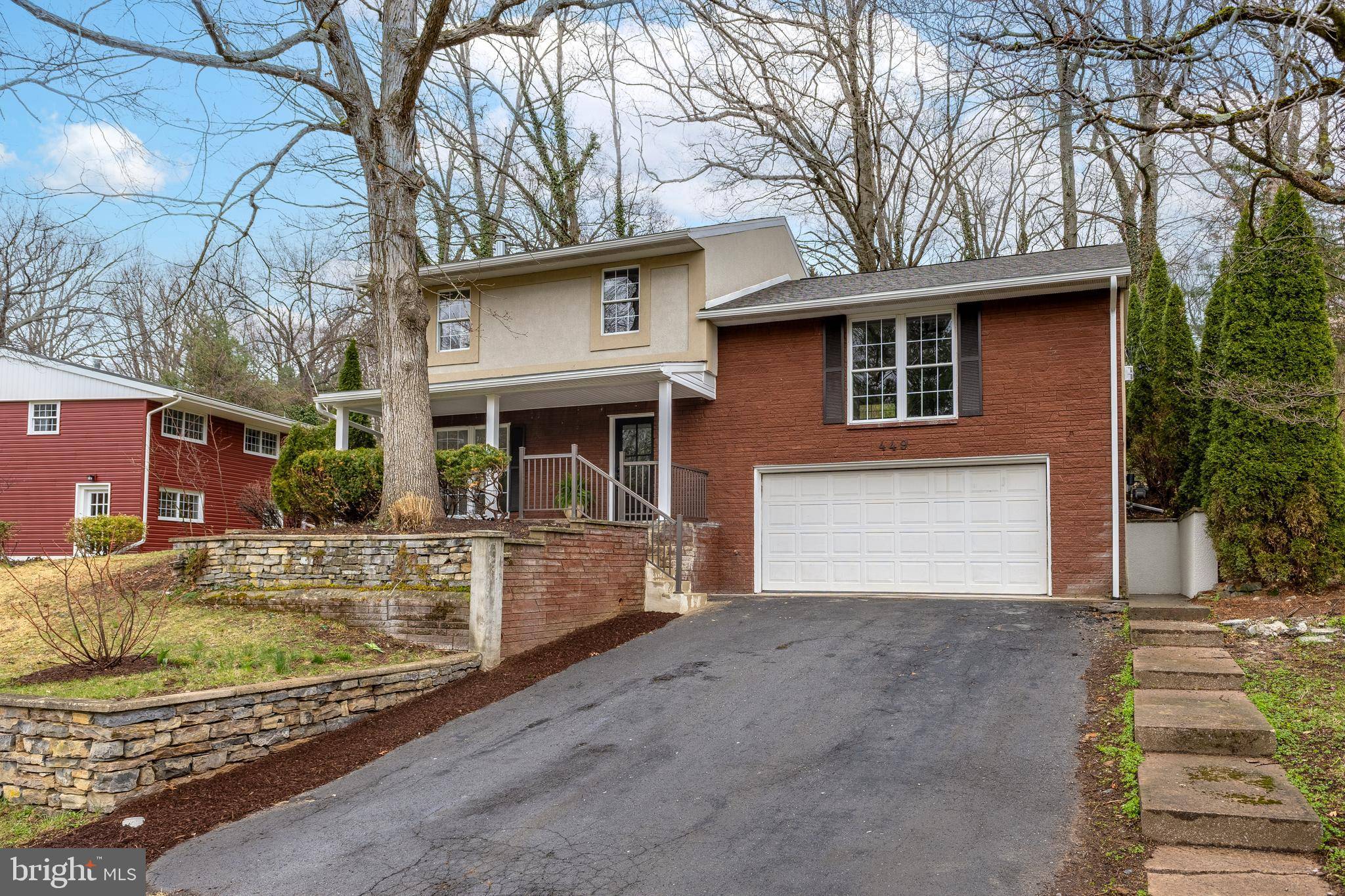 State College, PA 16803,449 DOUGLAS DR
