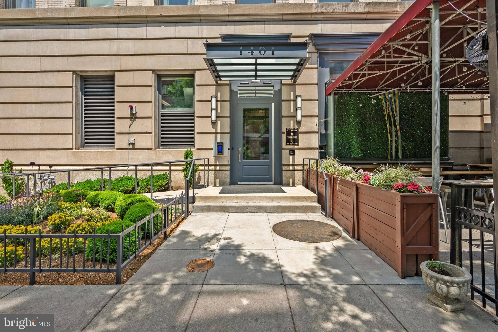 Washington, DC 20009,1401 R ST NW #304