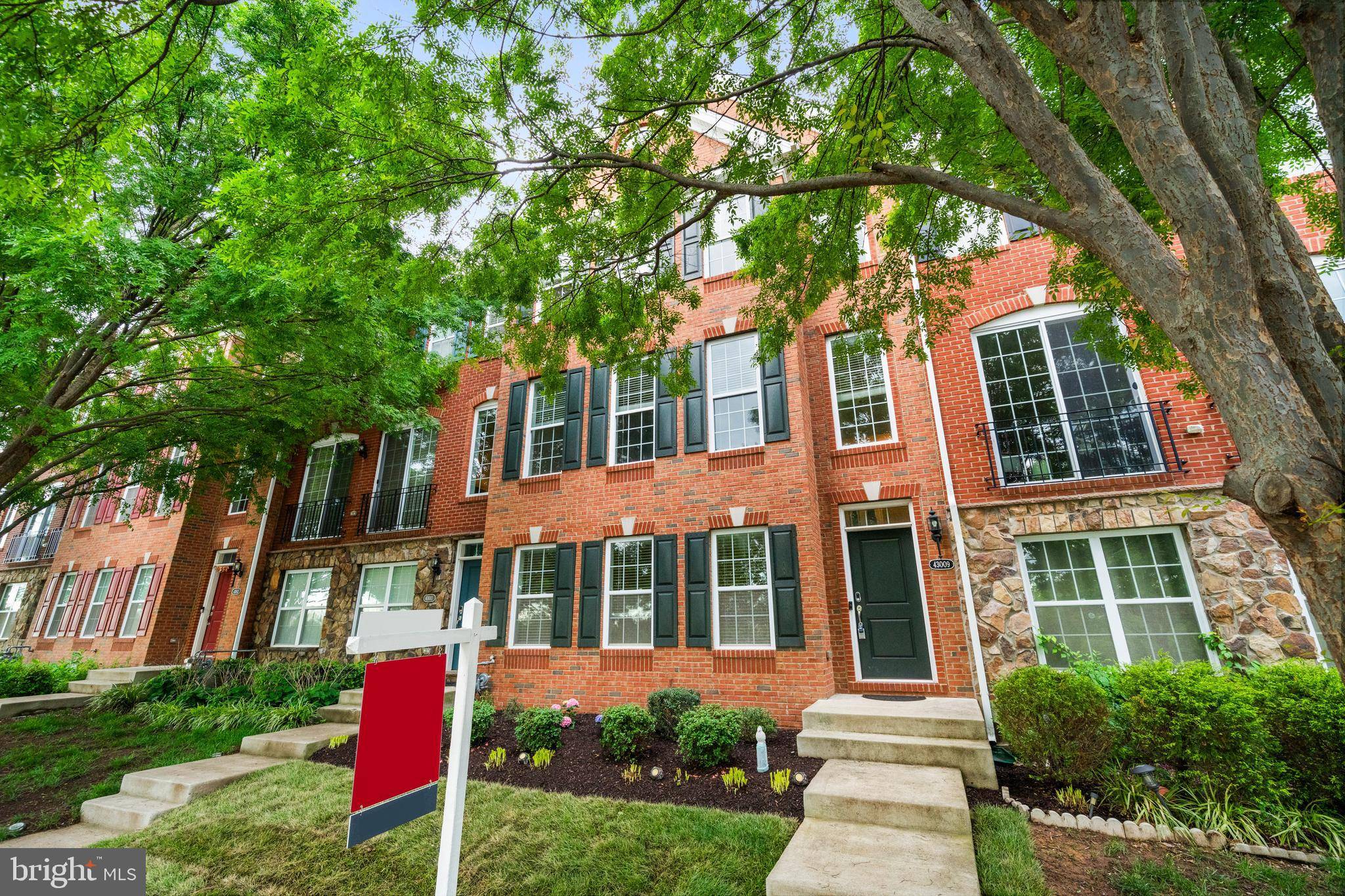 Ashburn, VA 20148,43009 SOUTHVIEW MANOR DR