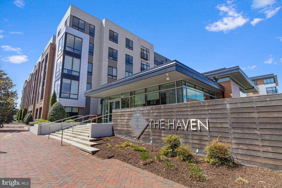 Oxon Hill, MD 20745,145 RIVERHAVEN DR #309