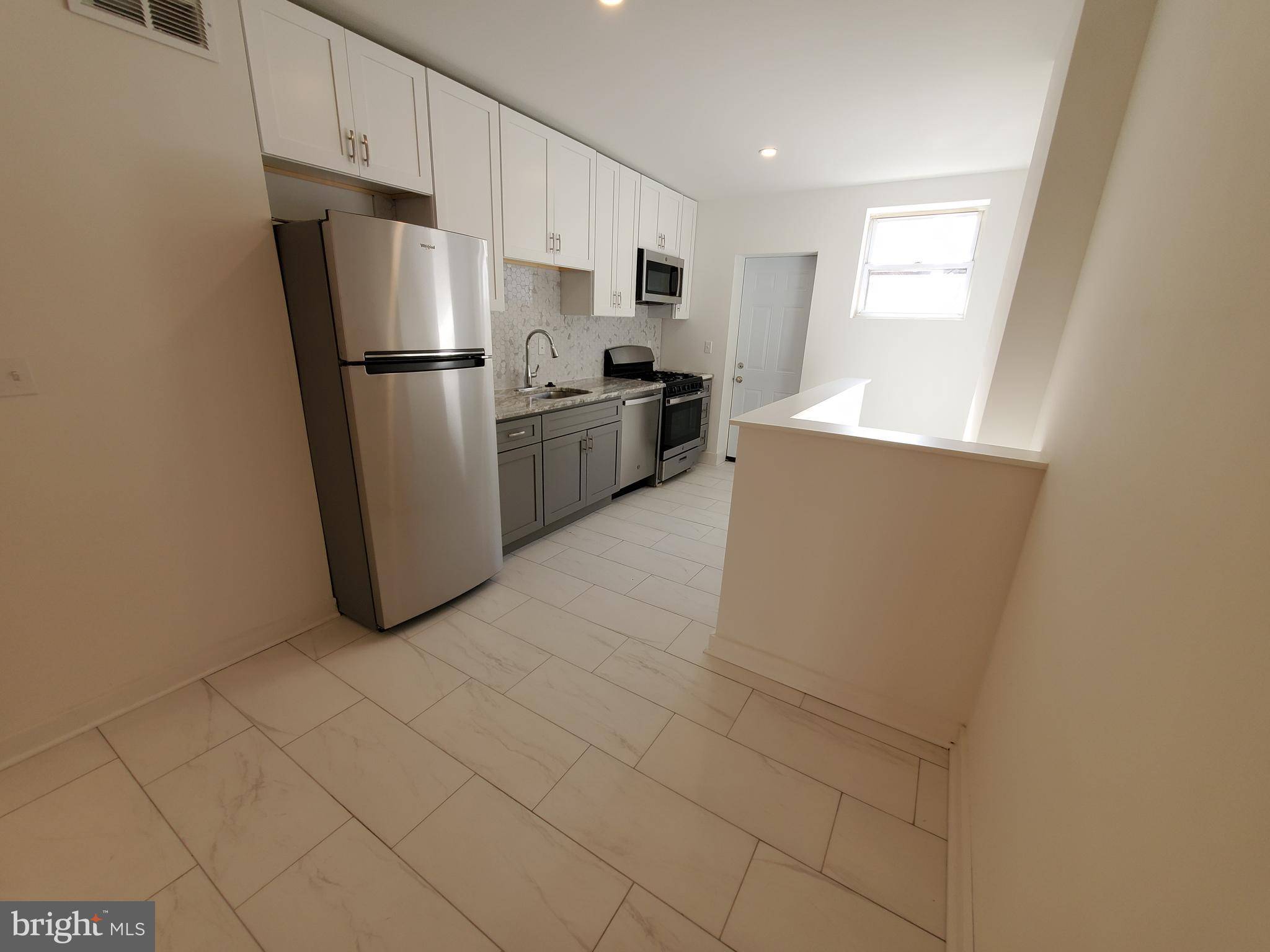 Philadelphia, PA 19143,5412 NORFOLK ST