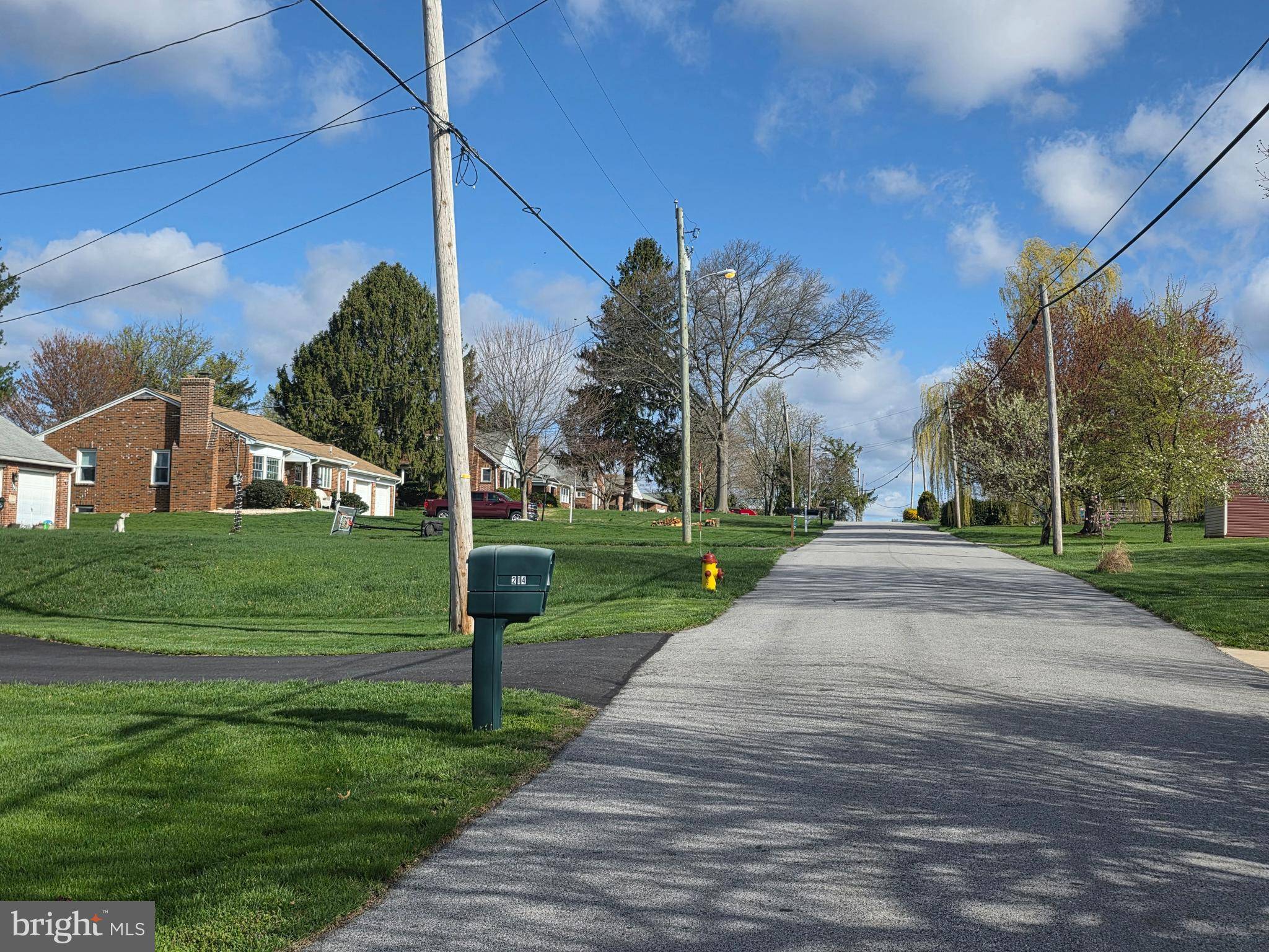 Shrewsbury, PA 17361,216 S SUNSET DR
