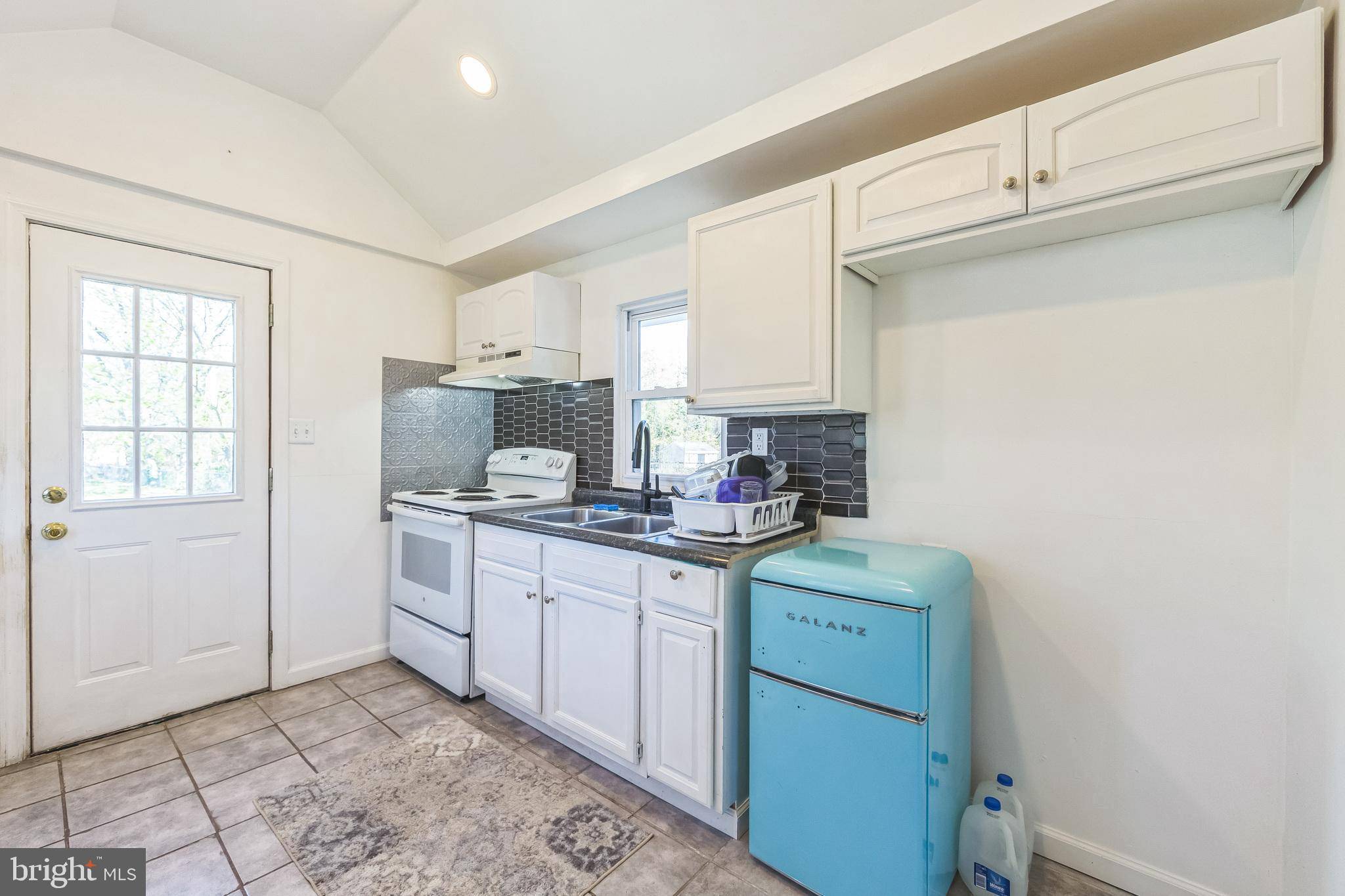 Mantua, NJ 08051,112 NORRIS ST