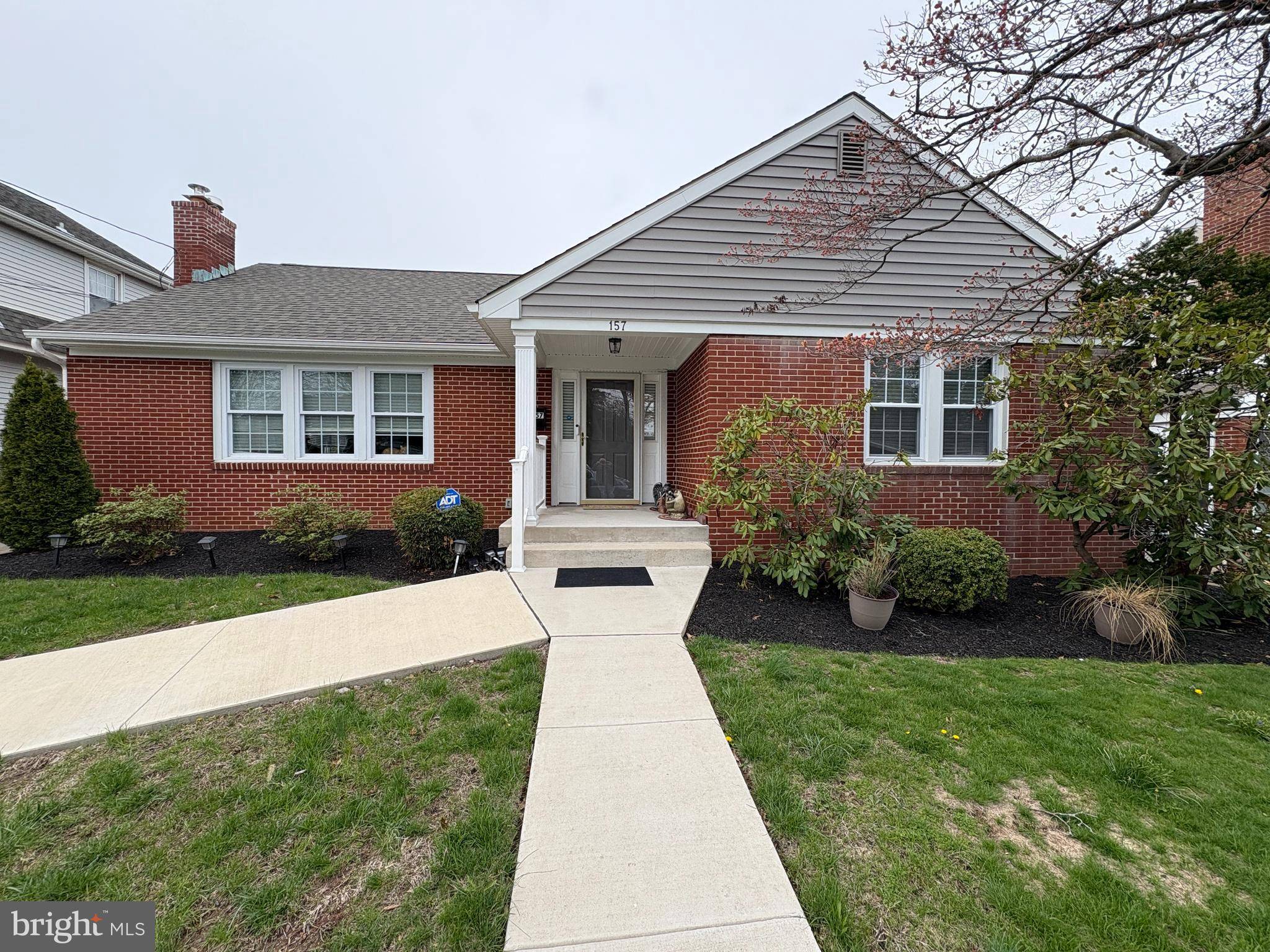Hamilton, NJ 08610,157 THROPP