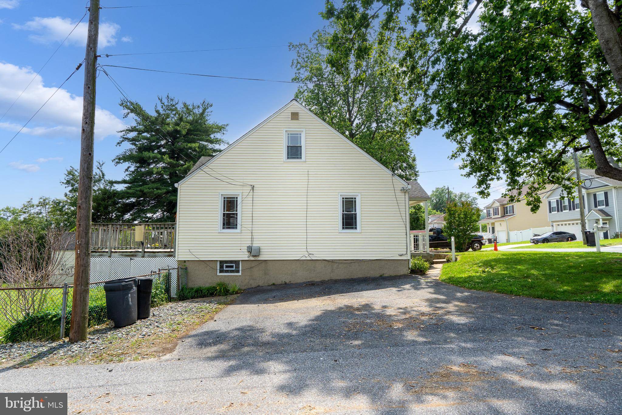 Gwynn Oak, MD 21207,1923 OAK DR