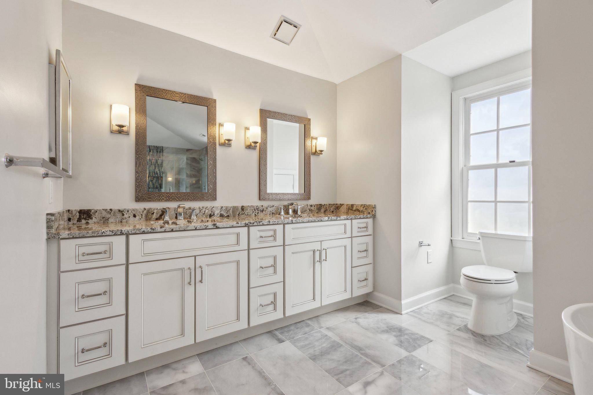 Fairfax Station, VA 22039,9313 BRAYMORE CIR