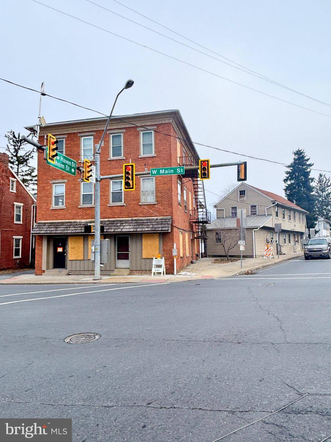 Mount Joy, PA 17552,101 & 103 W MAIN ST