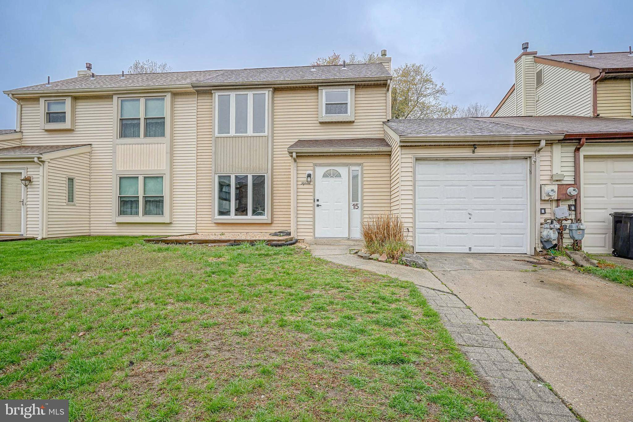 Clementon, NJ 08021,15 ORIOLE PL