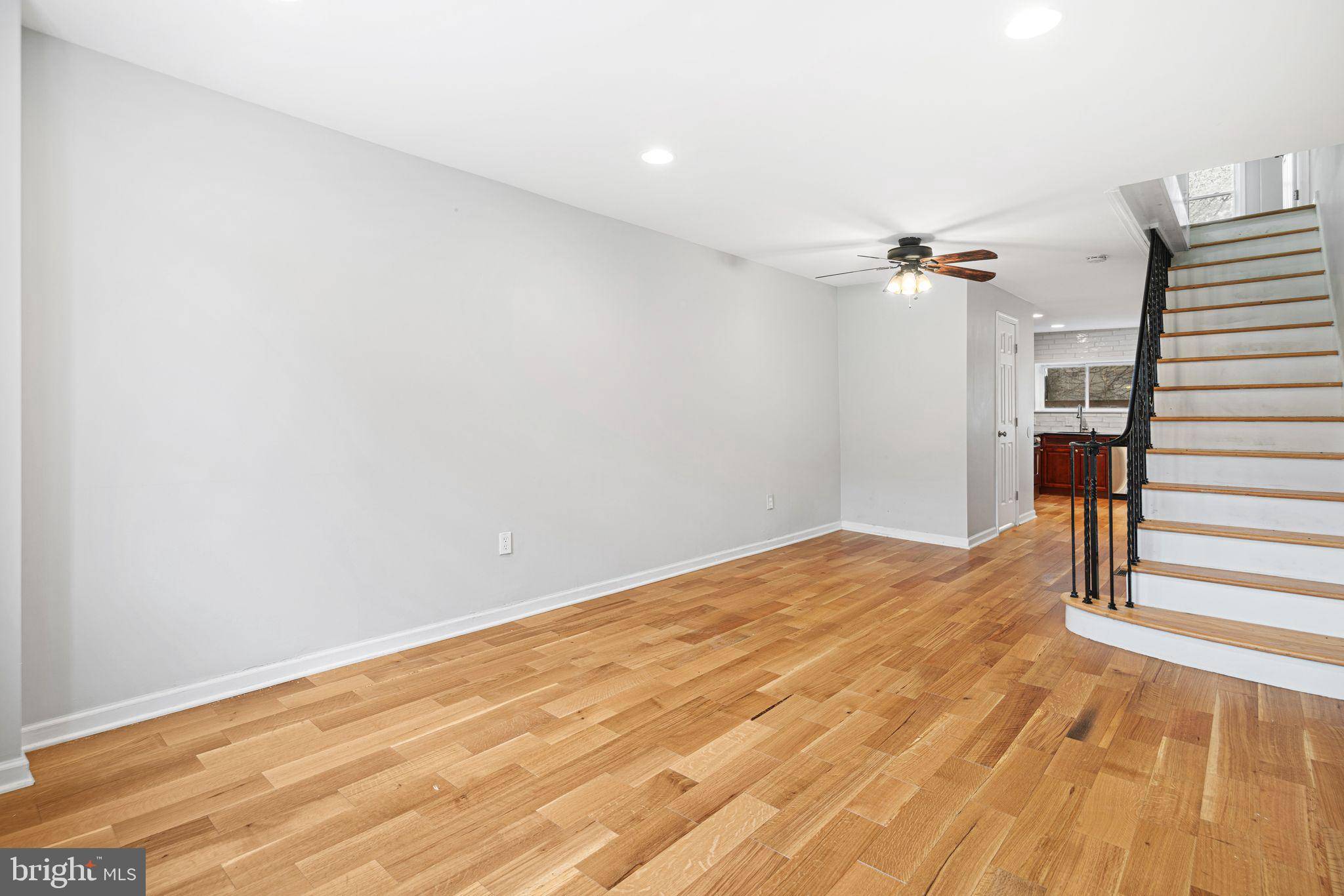 Philadelphia, PA 19125,2563 TULIP ST